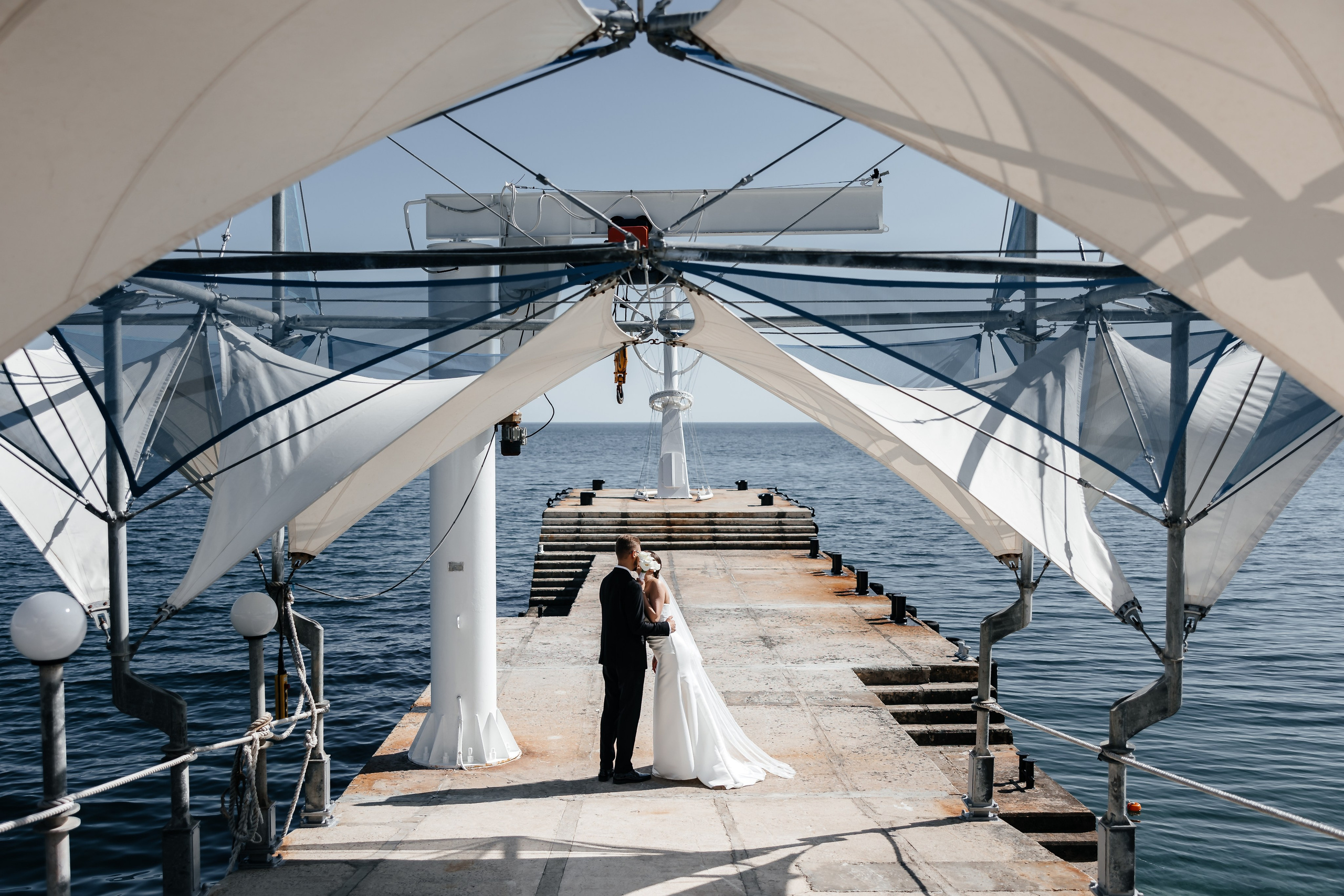 Анонс свадьбы Иры и Никиты. Прогулка в отеле Крымский Бриз. Свадебный фотограф в Крыму и Севастополе Ольга Баскакова