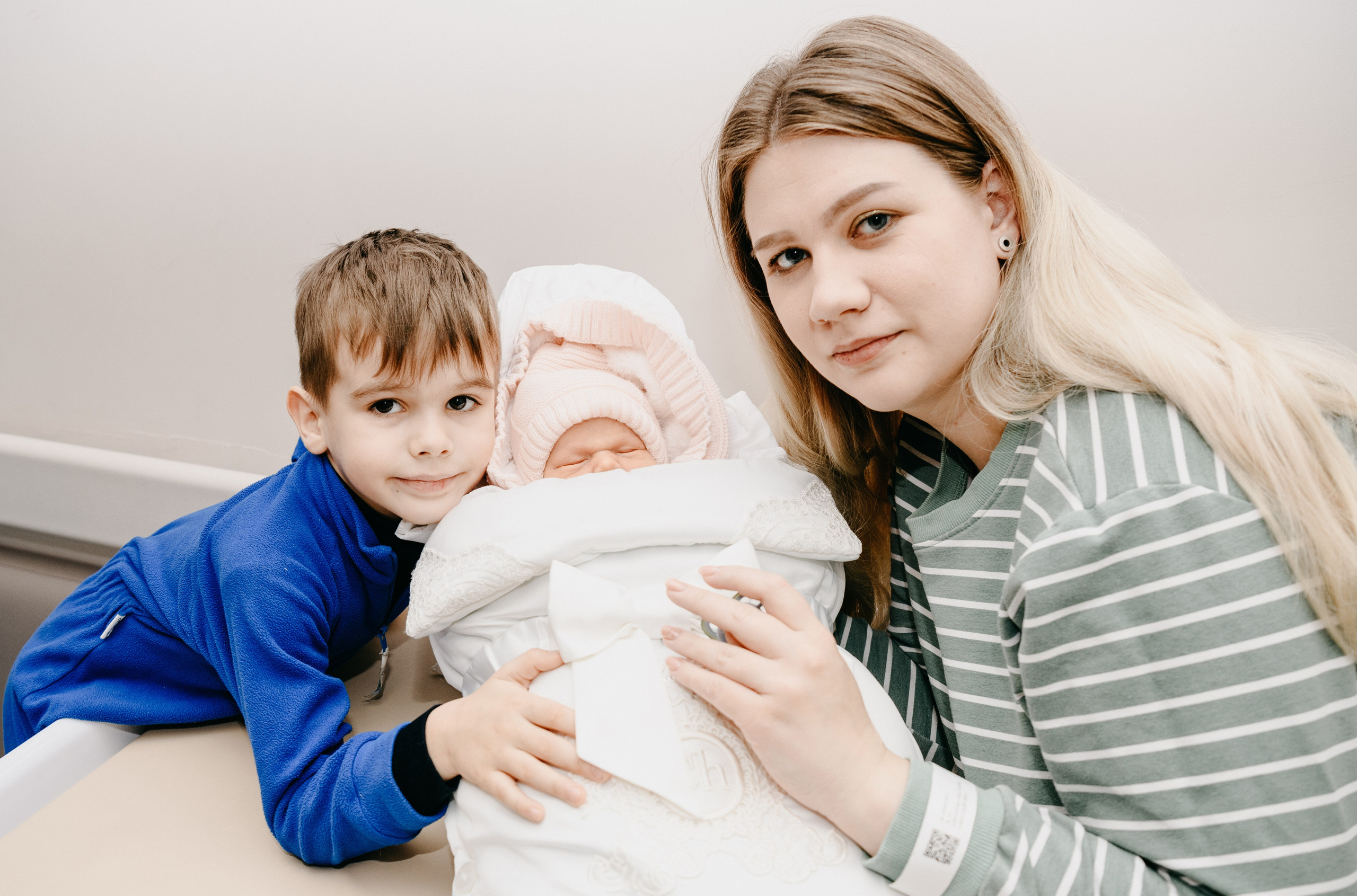 Выписка Арины. 4 роддом. Фотограф на выписку из роддома в Москве и МО