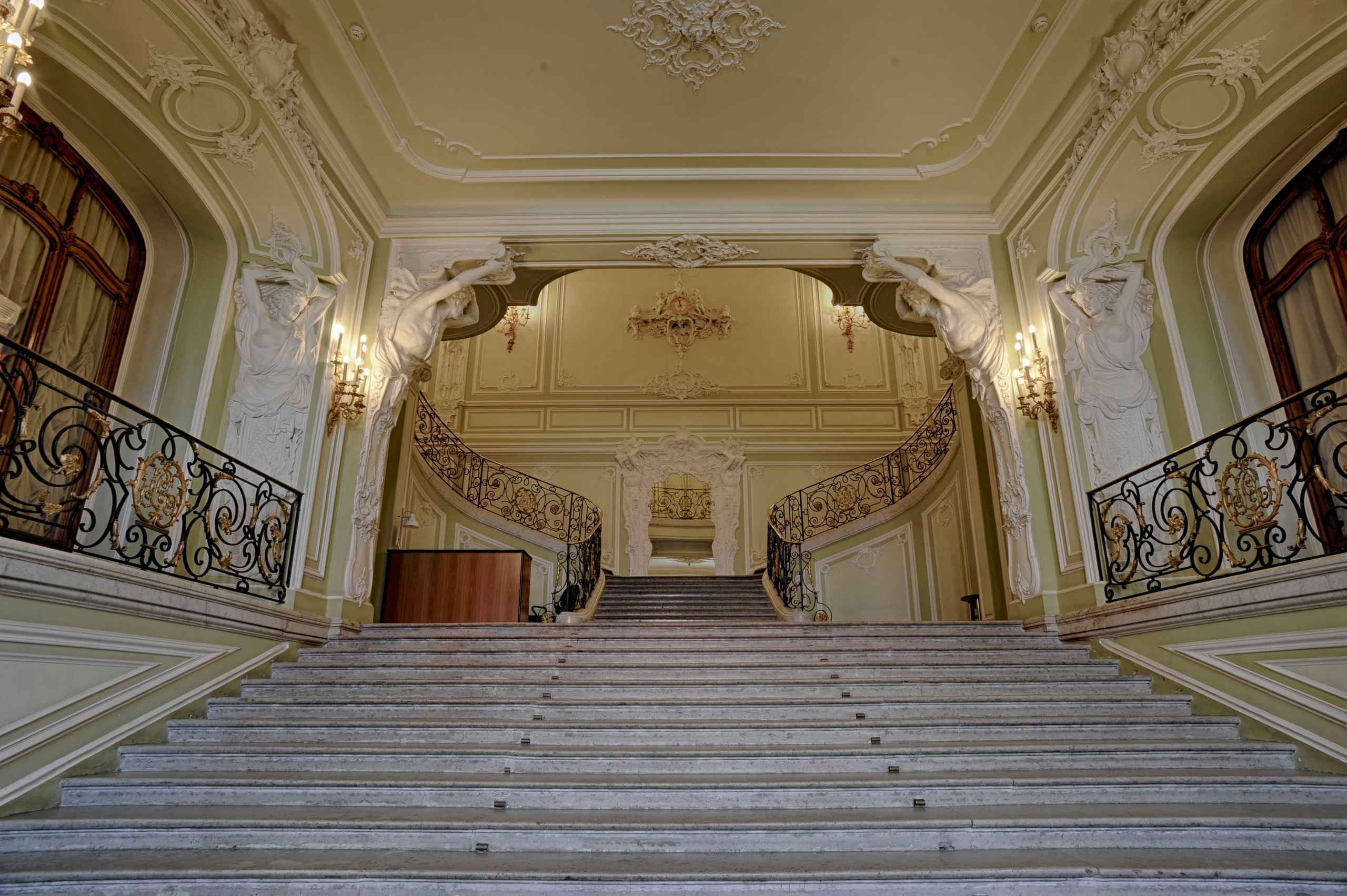 Дворцы Санкт-Петербурга доступные для свадебных фотосессий. Свадебный фотограф в Спб Сергей Баланян