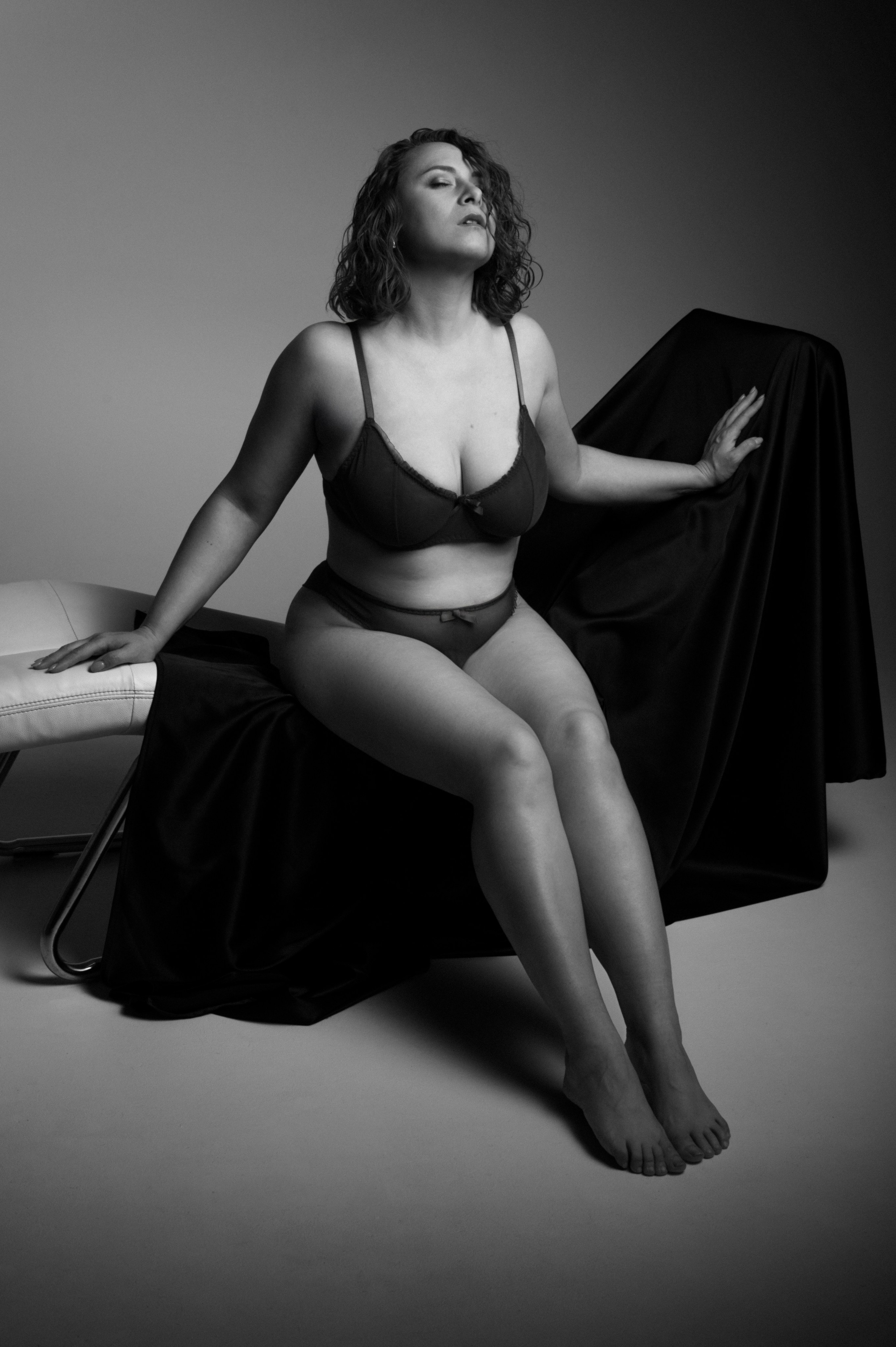 В белье/Будуар. Фотосессия в белье и ню в Москве. Фотограф Нелля Ядовитая