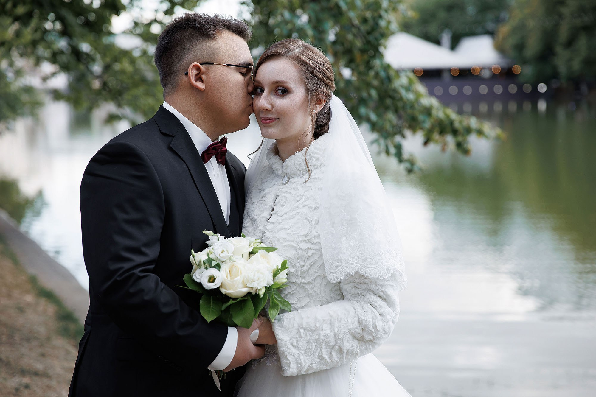 Прогулка, фотосессия жениха и невесты. Свадебная съемка. Фотограф в Москве Валерий Боцман