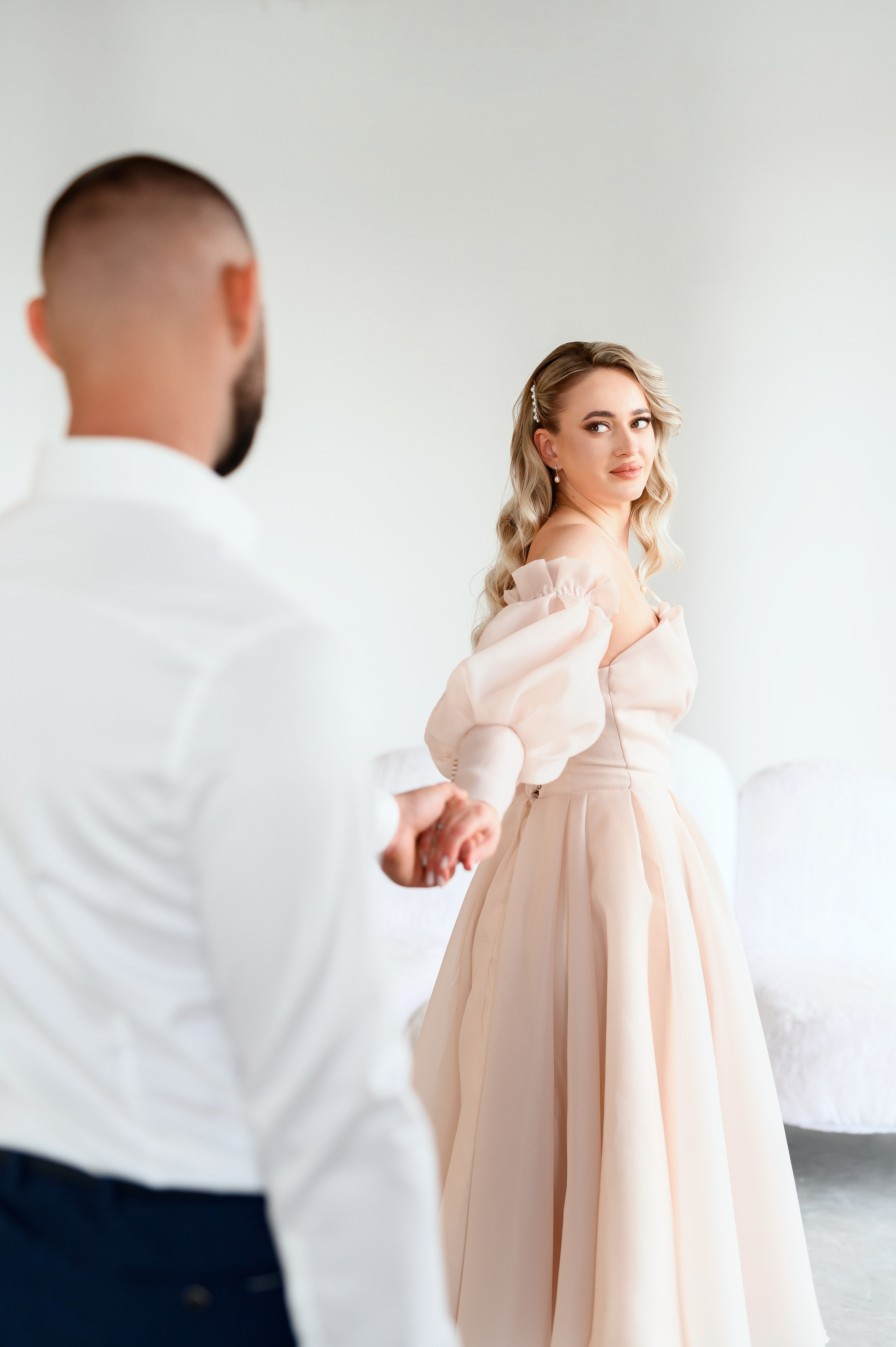 Ангелина и Александр | свадебная студийная съемка. Фотограф в Краснодаре Скубицкая Альбина