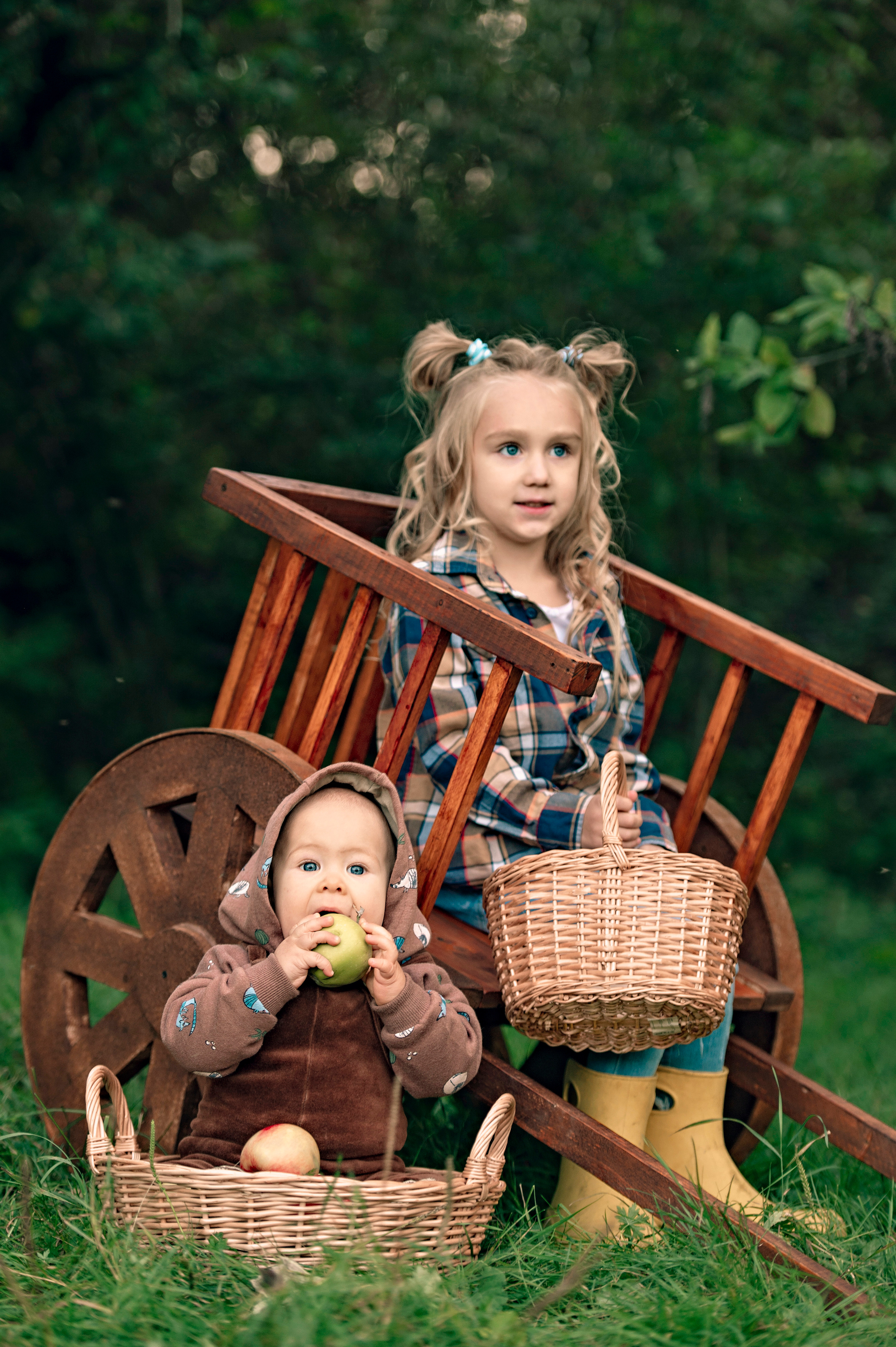 Яблоневый сад. Семейный и детский фотограф в Канске и Канском р-не, Красноярск и