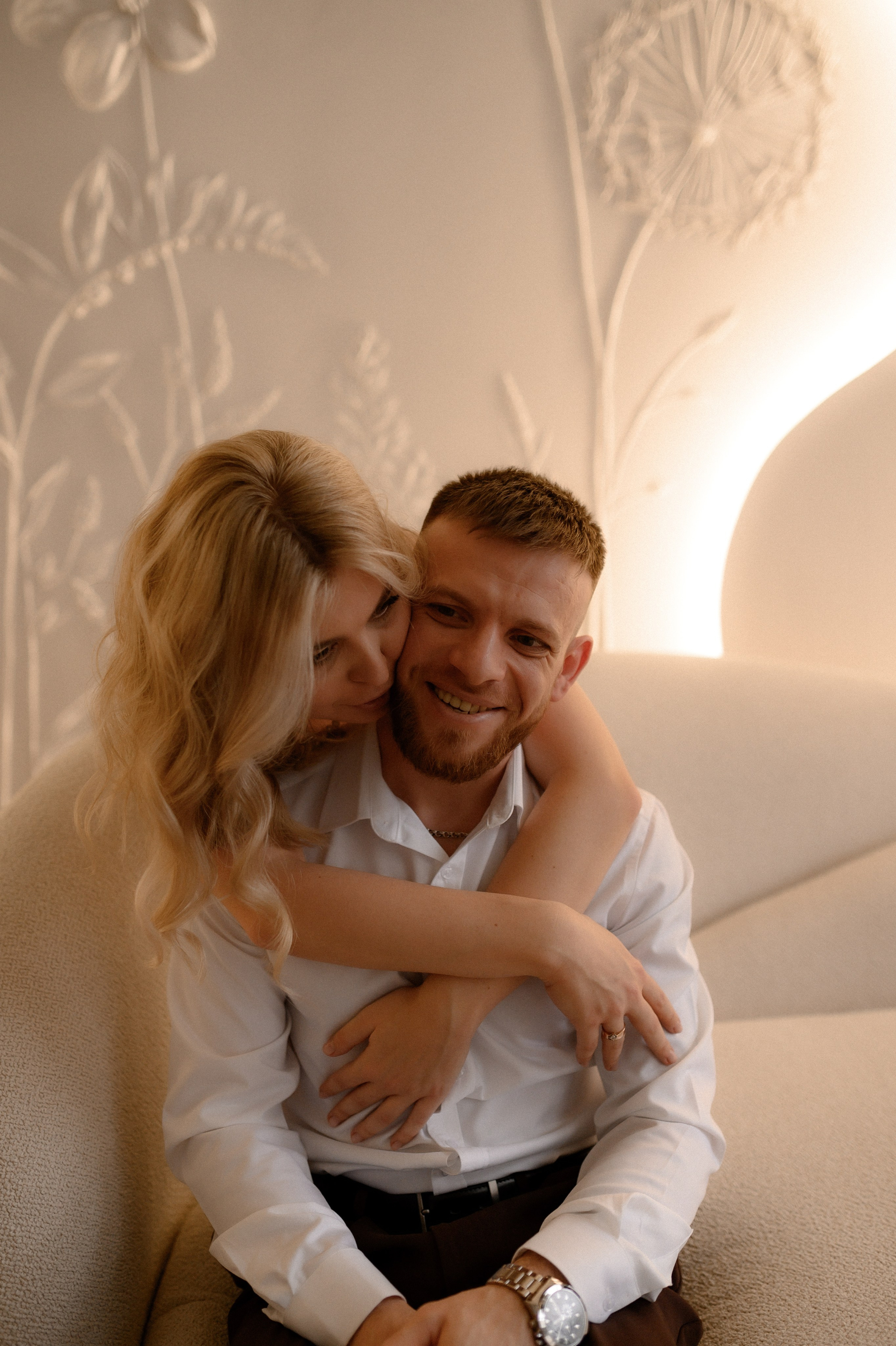 Коля и Алёна в студии. Семейный и свадебный lifestyle-фотограф в Москве Мария Петрова