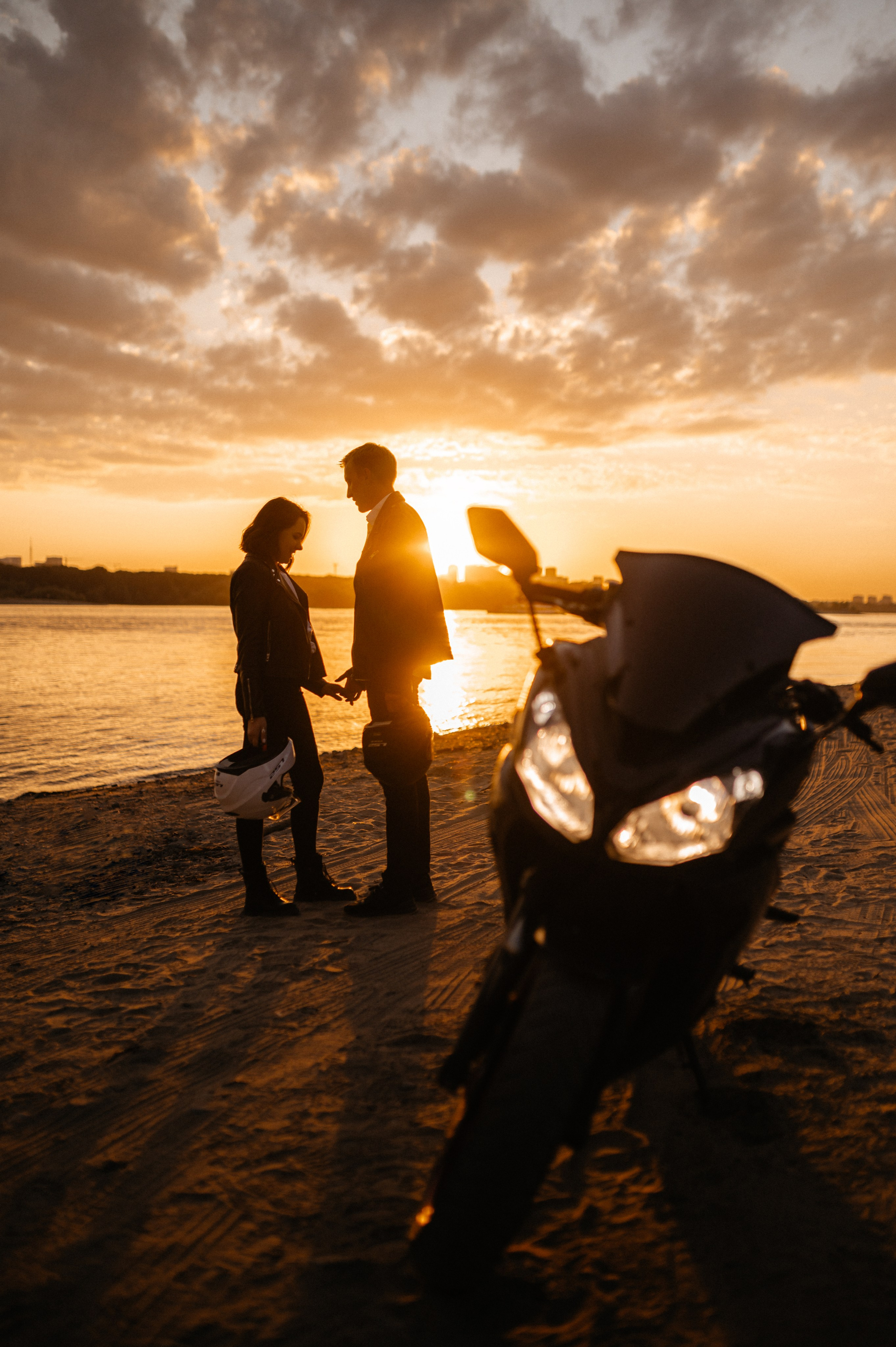 С мотоциклом. Главная