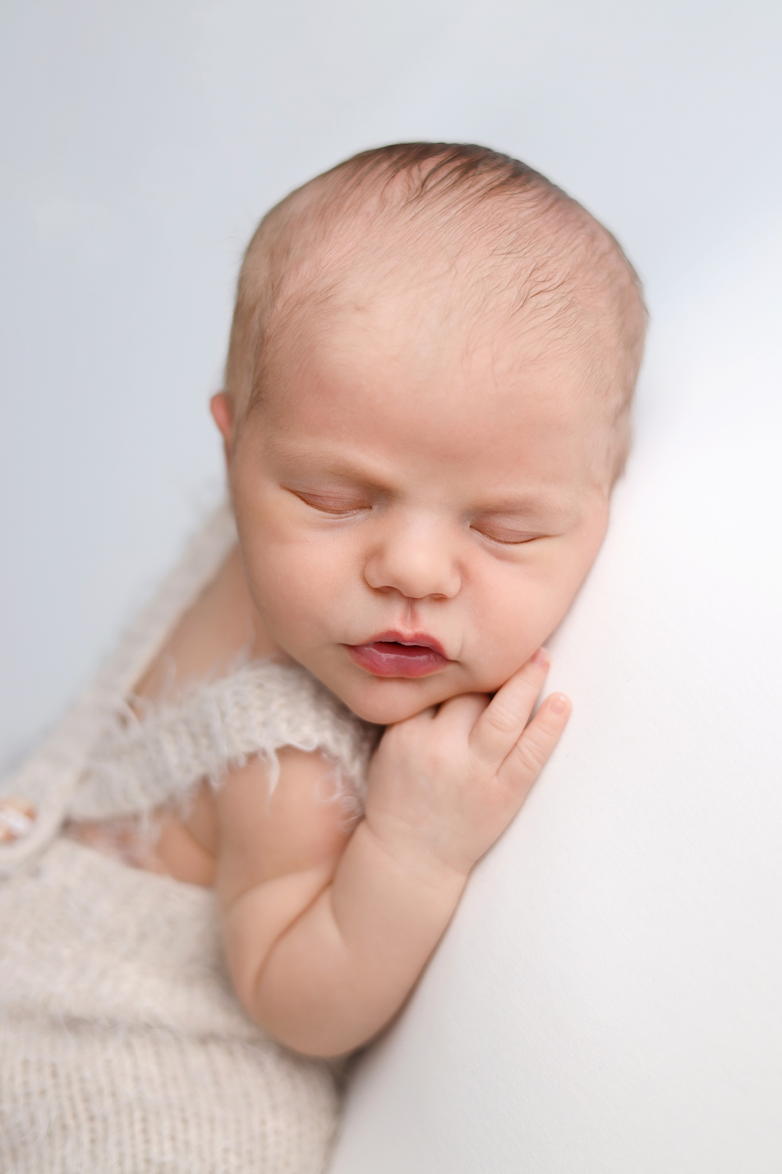 Ньюборн съемка Мирона. Фотограф новорожденных в Бутово. Фотограф новорожденных Москва. Ньюборн фотограф Москва