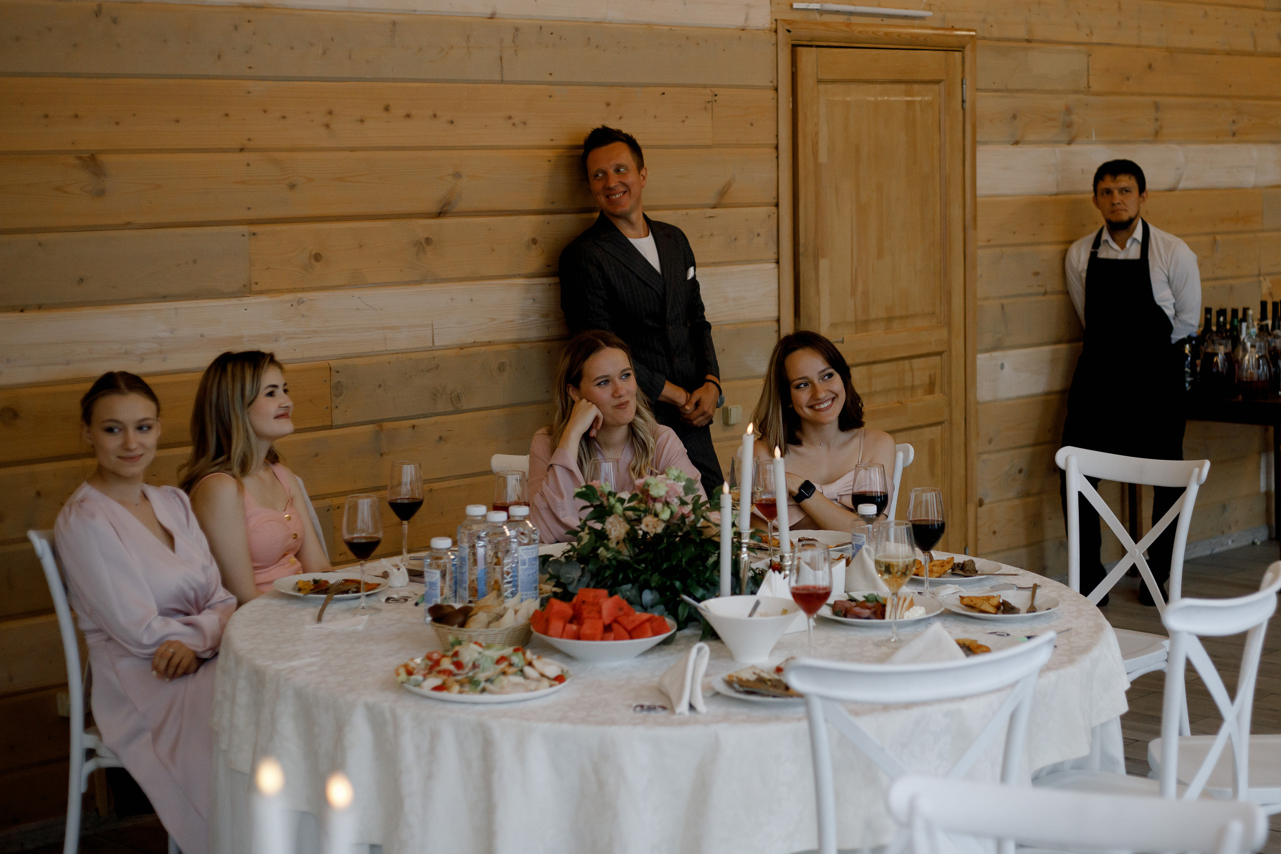 Данил и Алена. Ведущий на свадьбу в Москве Зубков Алексей