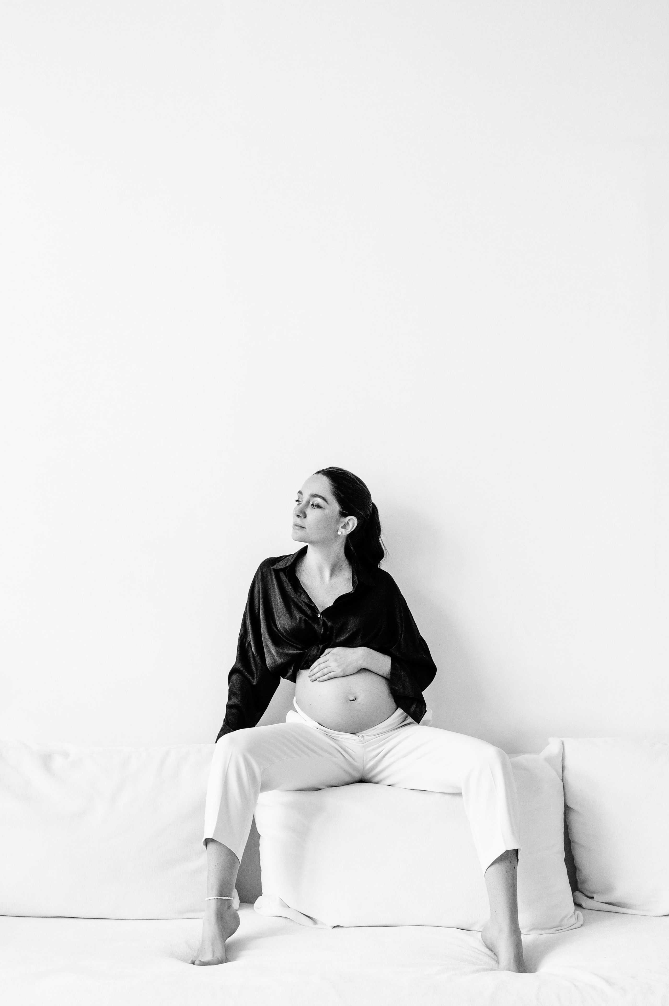 Профессиональный семейный и беременный фотограф в Санкт-Петербурге — Маргарита Иванова. Индивидуальные фотосессии под ключ: от образа до гот. Профессиональный фотограф беременности в СПБ. Стильные фотосессии беременности в стиле минимализм и классическая фотография