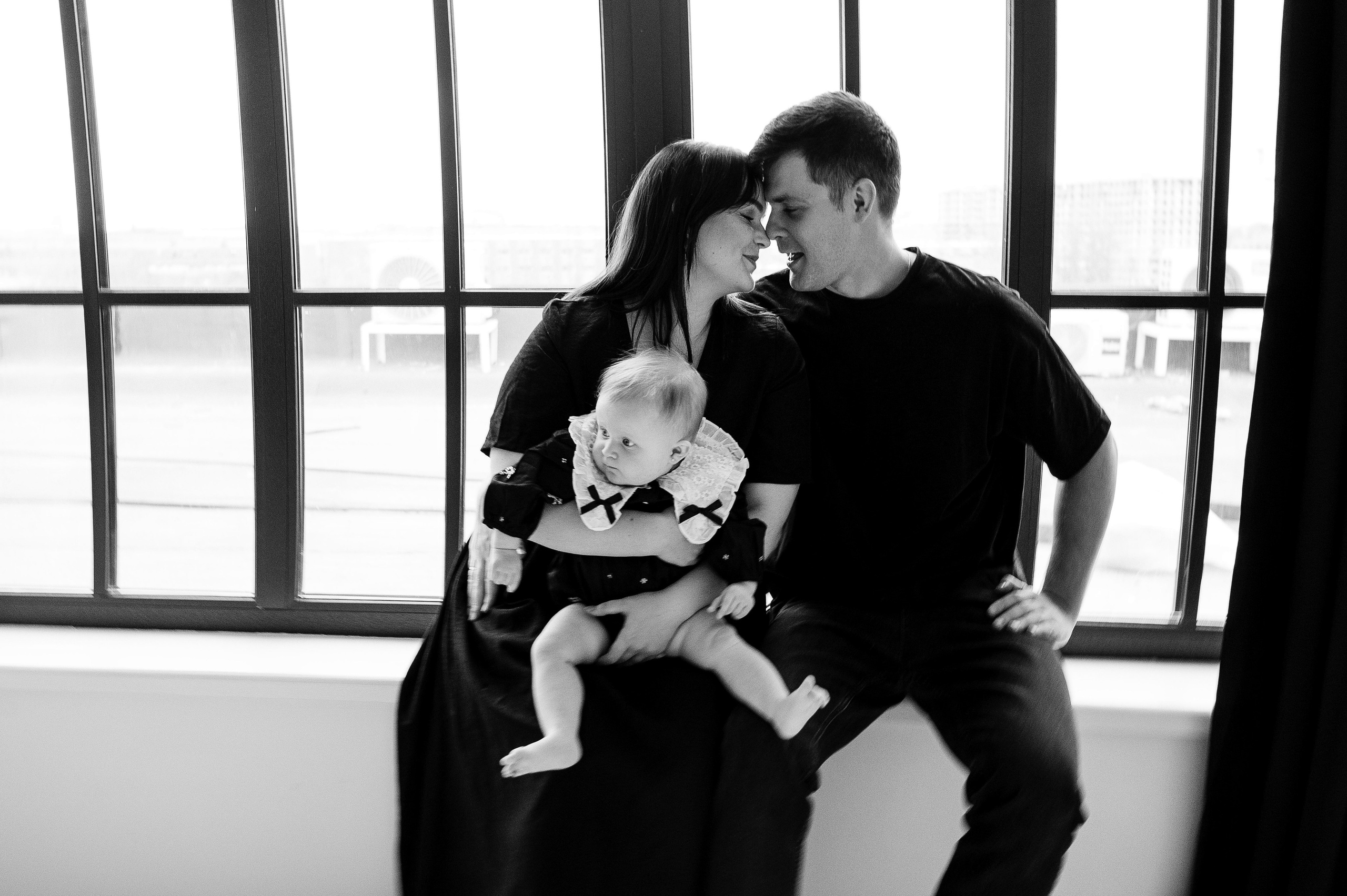 Лина. Профессиональный фотограф беременности в СПБ. Стильные фотосессии беременности в стиле минимализм и классическая фотография