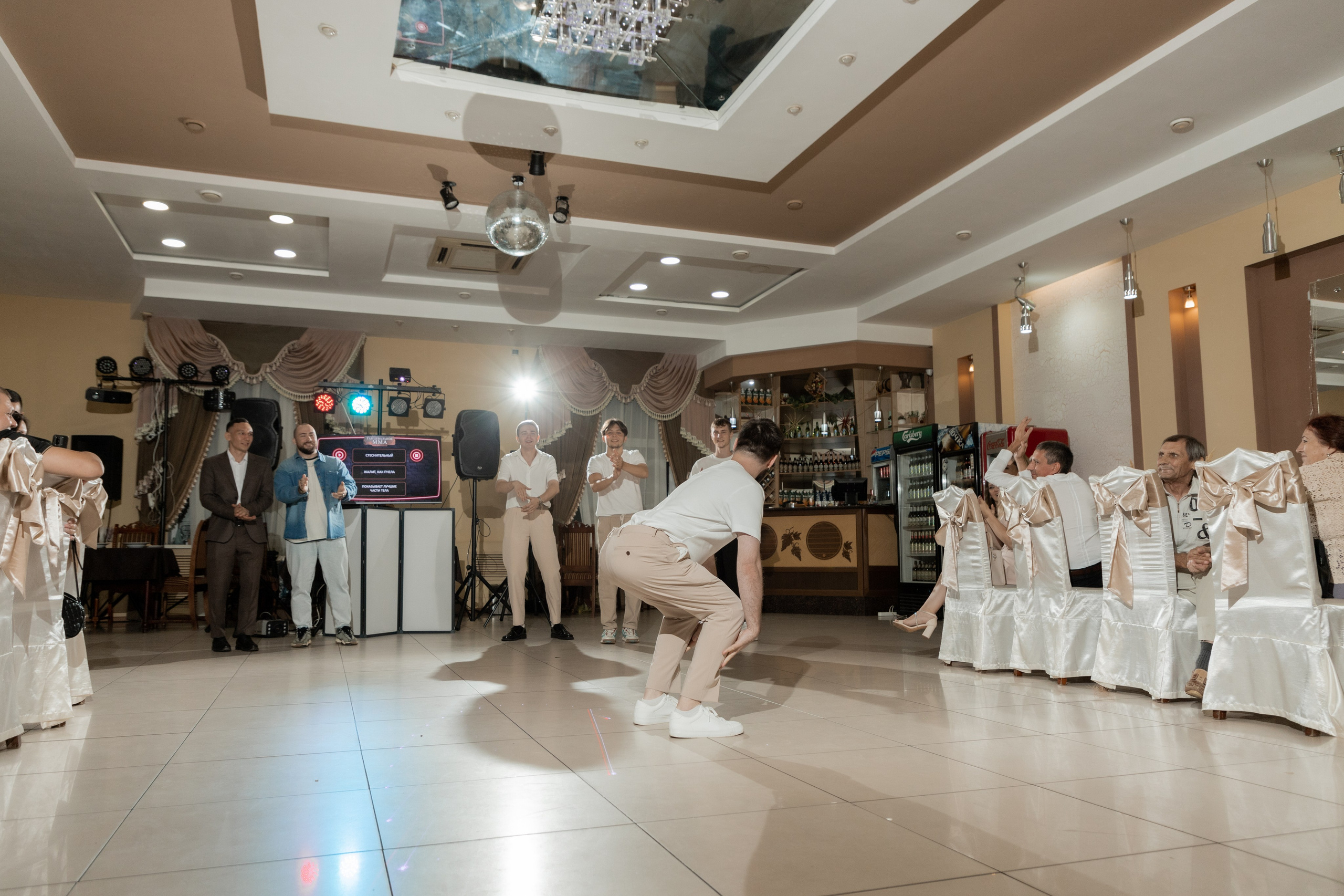 Роман и Александра (банкет). Свадебный фотограф Ангелина Сунгатулина | Саратов | Балаково | Вольск