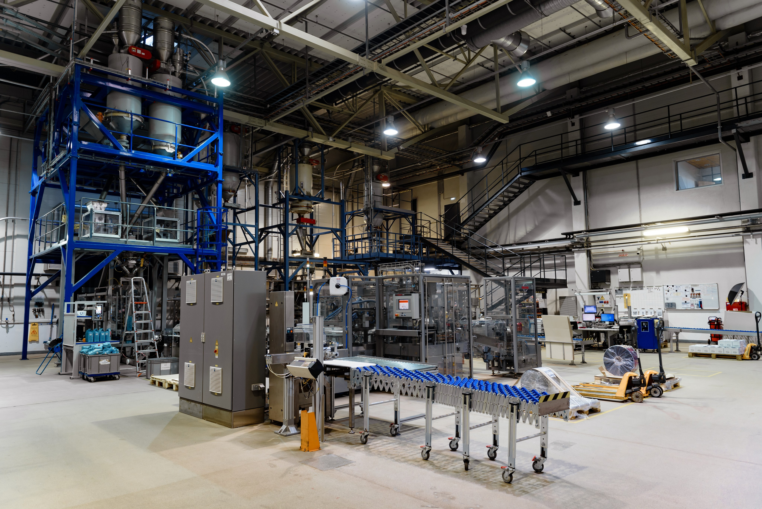 ЗАВОД PAULIG. РЕПОРТАЖНЫЙ И БИЗНЕС ФОТОГРАФ В МОСКВЕ, ЕГОР НИКОЛАЕВ