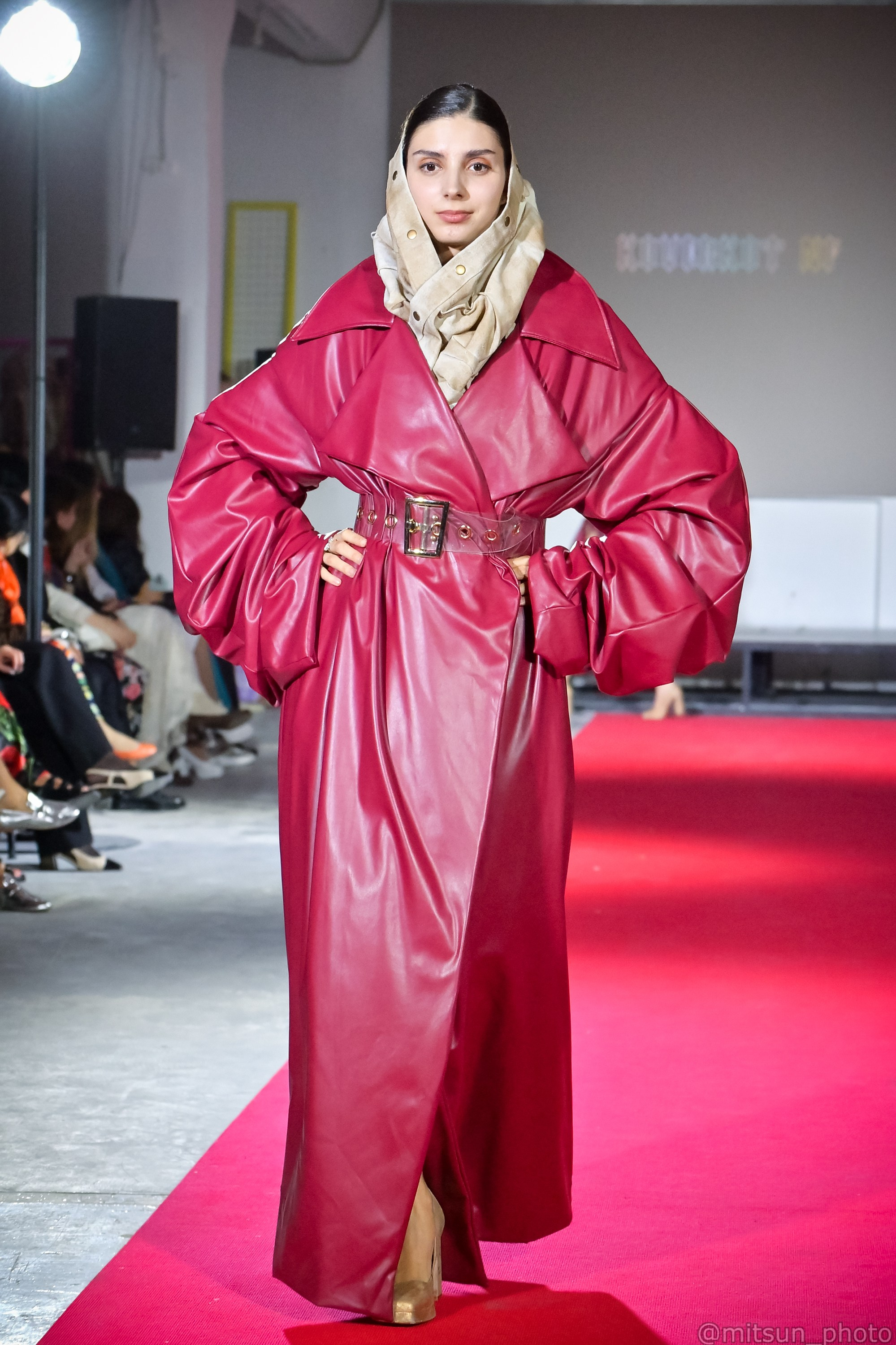 Модные показы. Фотограф Максим Мицун. Портрет, свадьба, репортаж, каталог