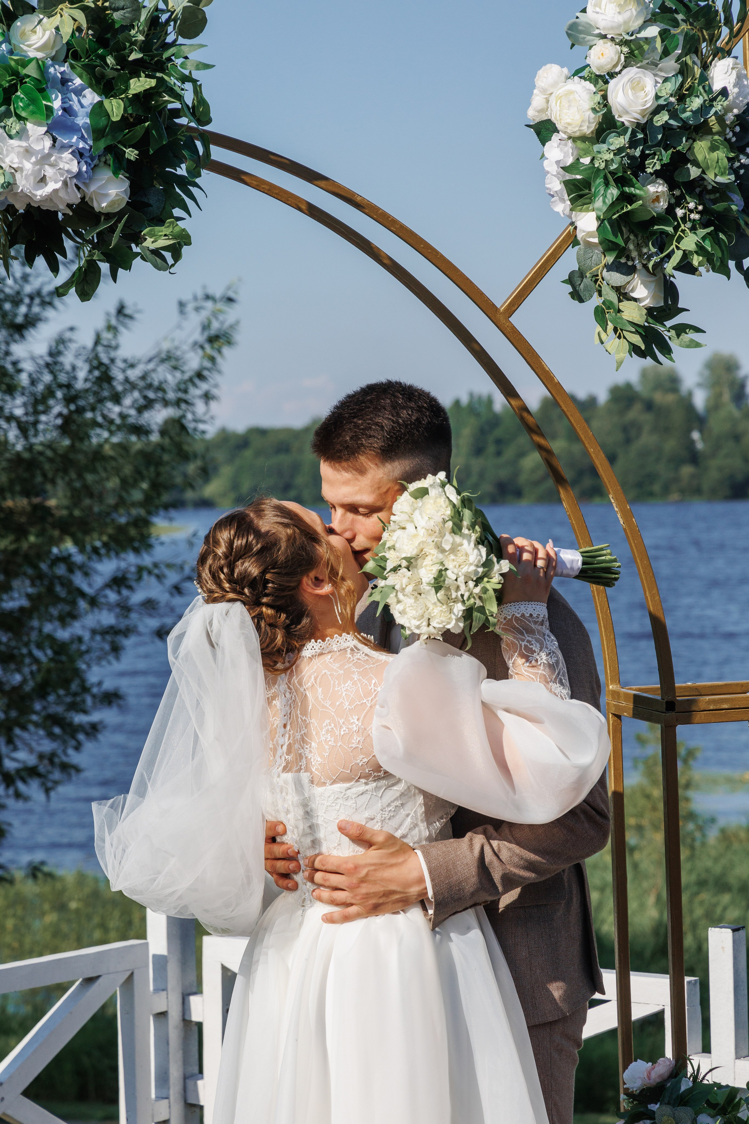 Захар и Ирина. Свадебный и семейный фотограф в г. Волхов Алексей Кочерыжкин