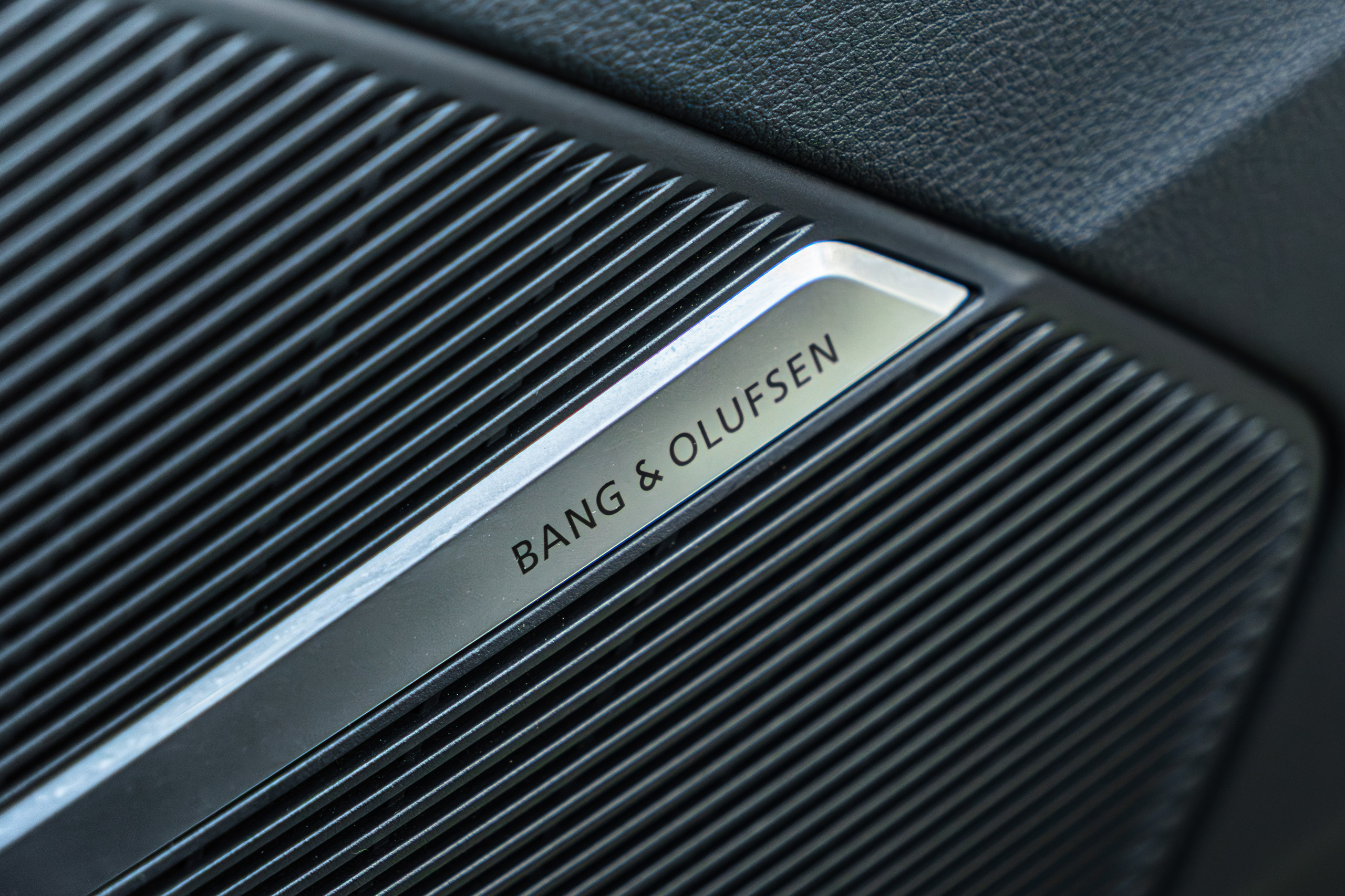 Audi Q8. Valya Fleks