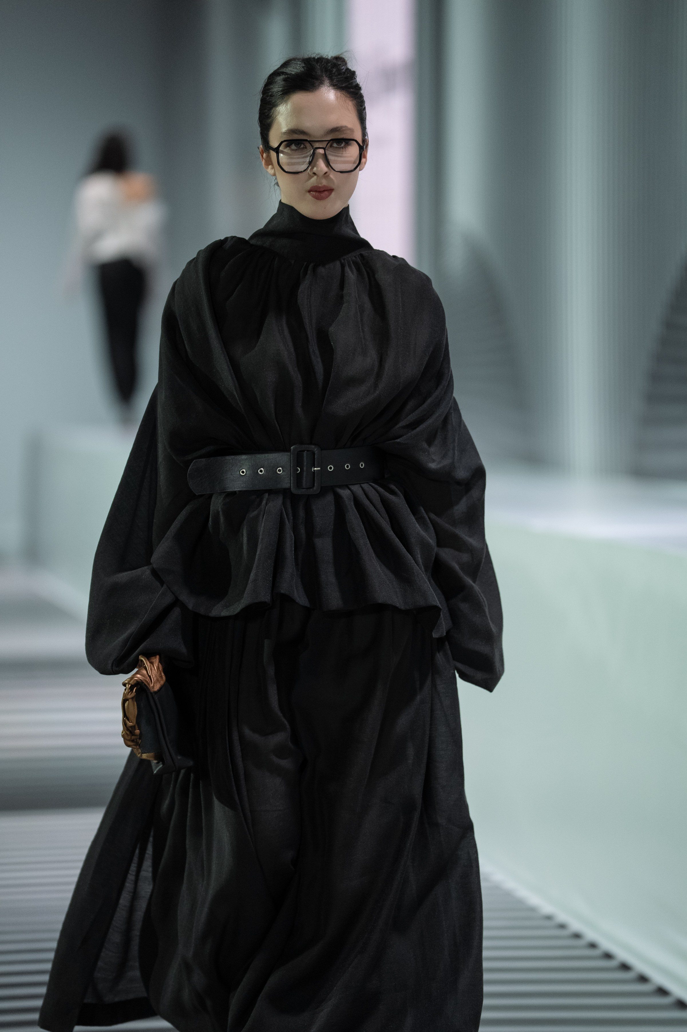 Designer LEILA KHANUM. Сайт Алматинского НЮ АРТ, будуар и фэшн фотографа Дениса Карпенко