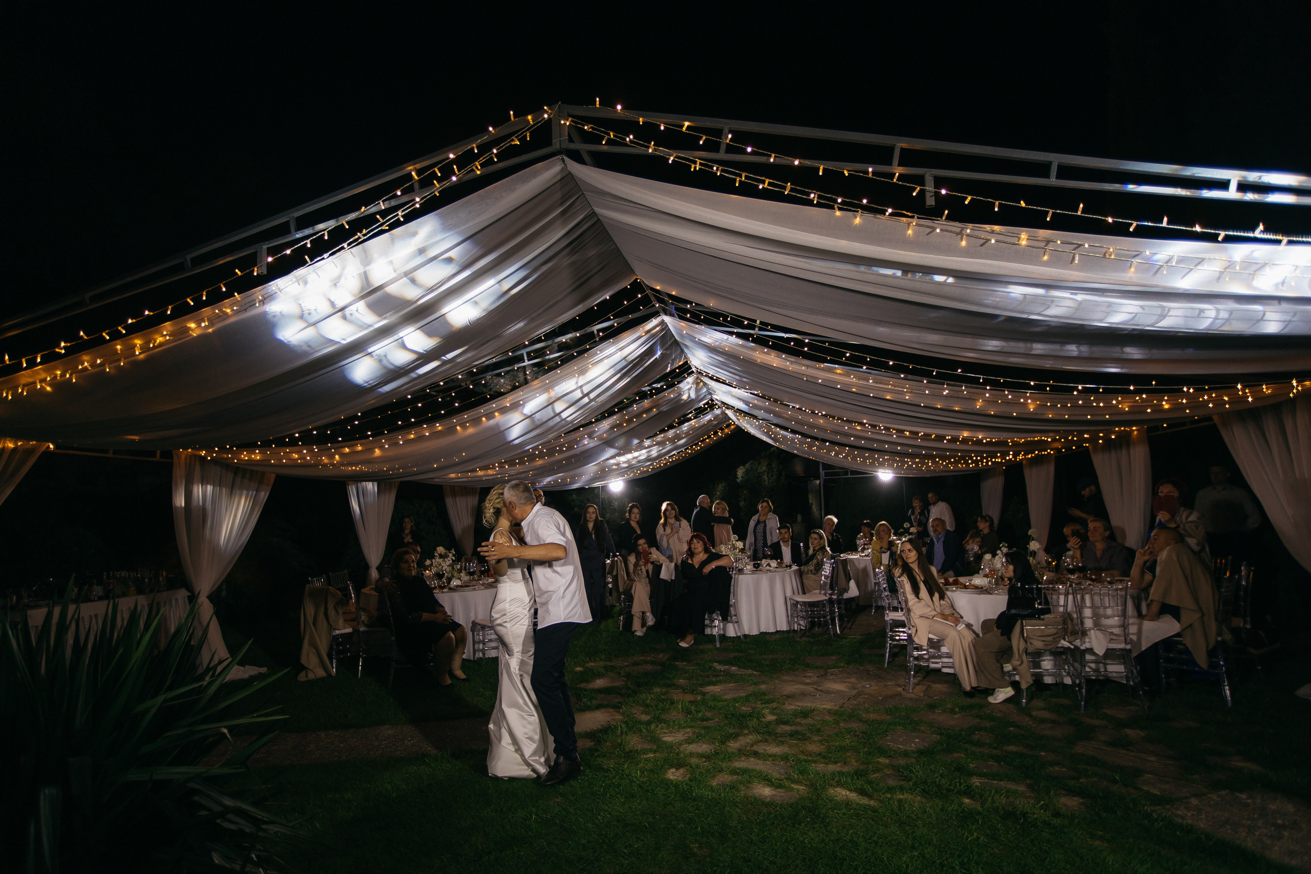 Денис и Алина. Белый замок. Фотограф Анна Лейман. Севастополь