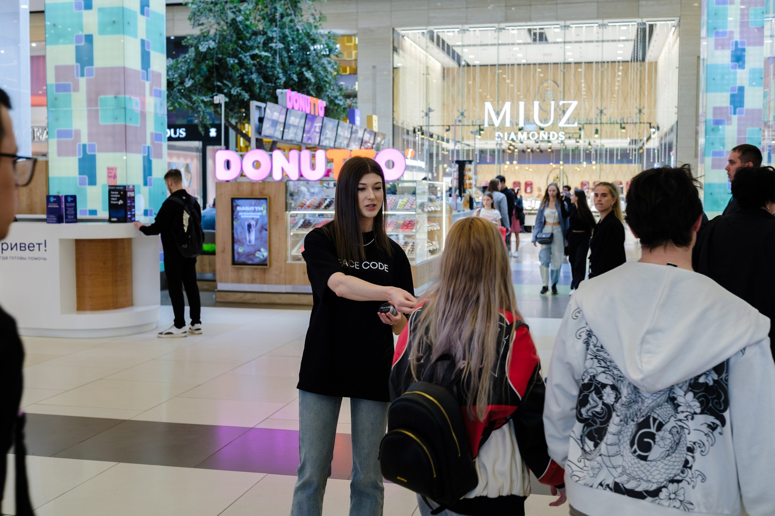 Открытие FACECODE. Репортажный и портретный фотограф в Москве Илья Спиридонов