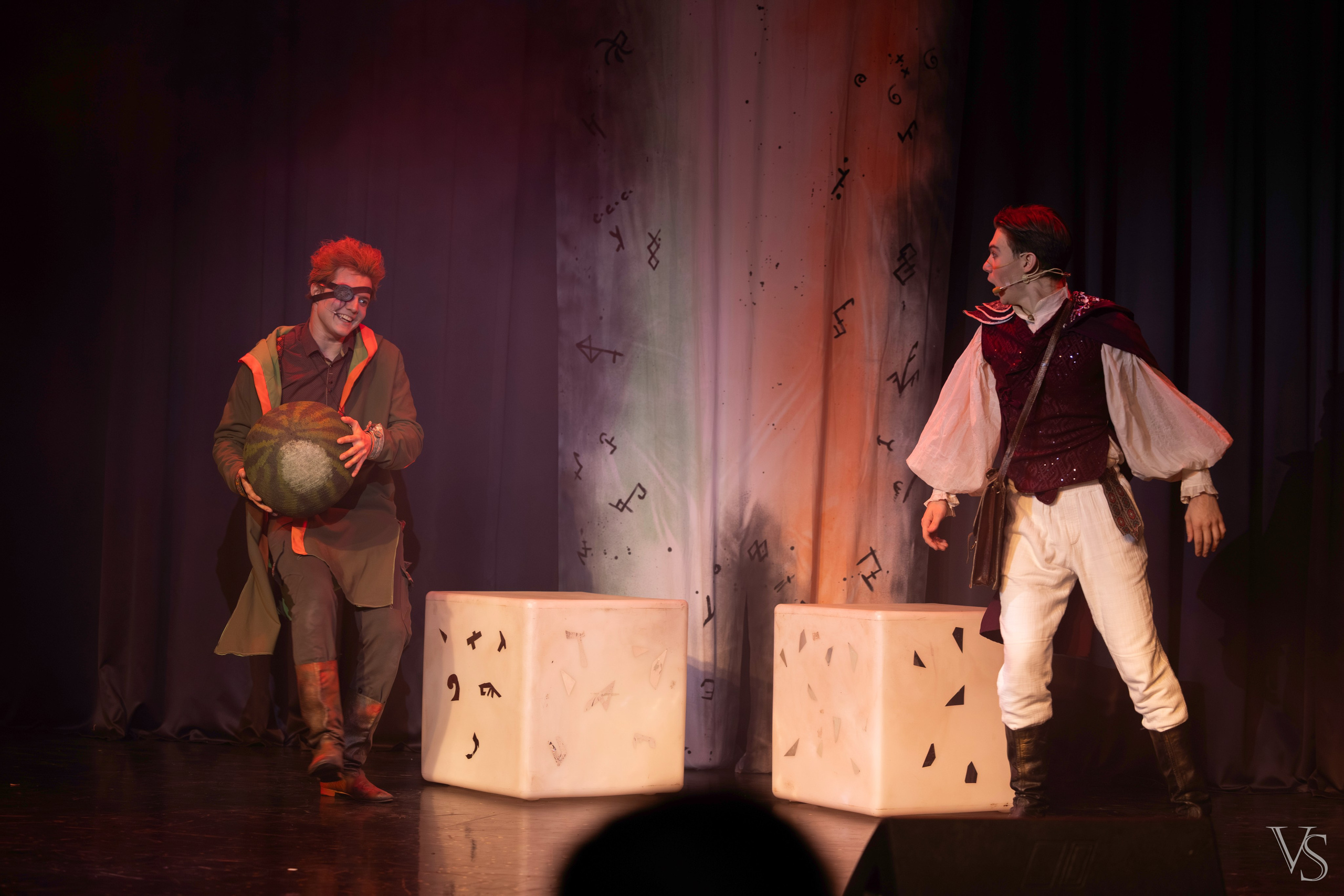 Книга стихий 25.01. Фотограф Виктор Степанов