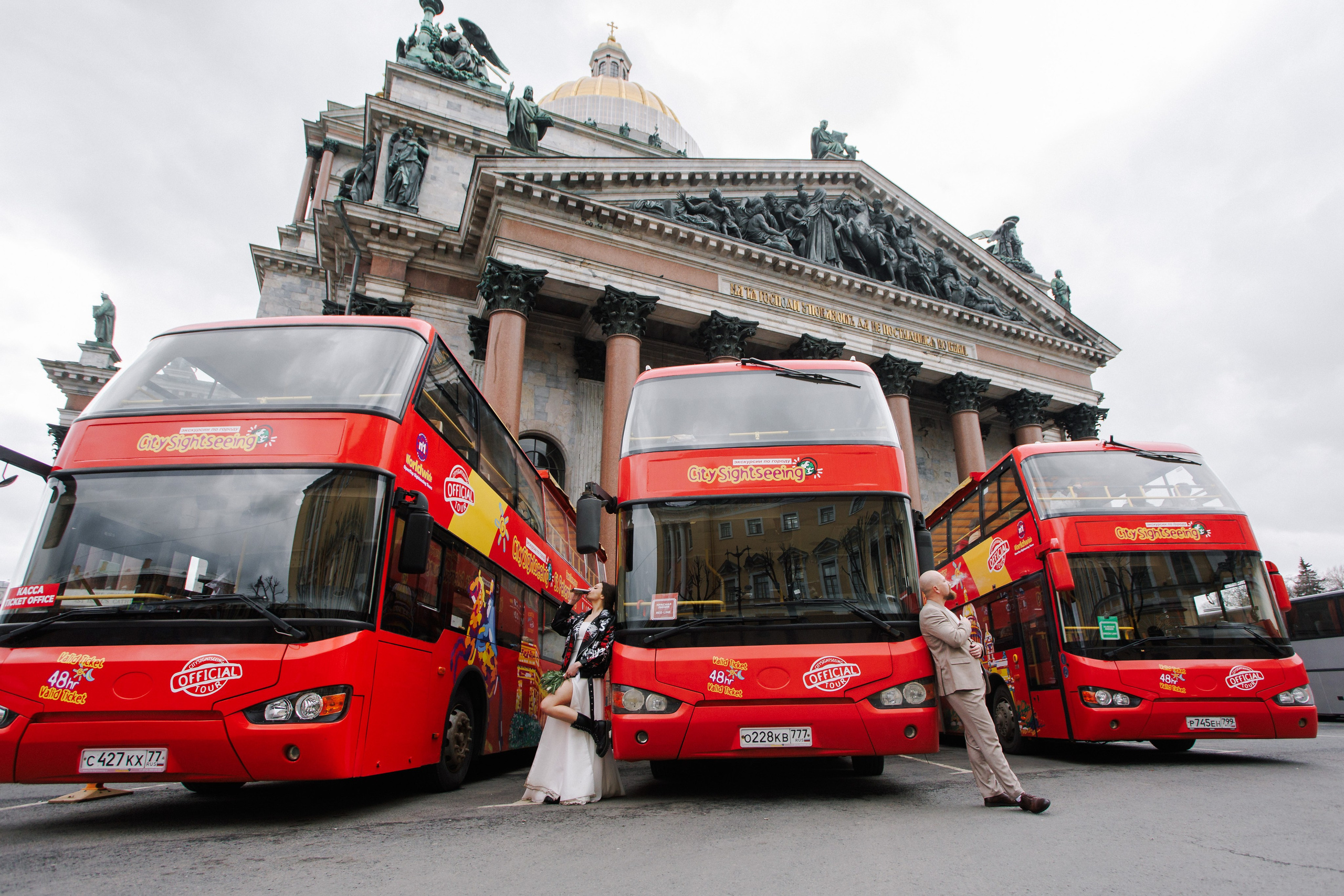 Два образа на этих снимках. Свадебный фотограф СПБ