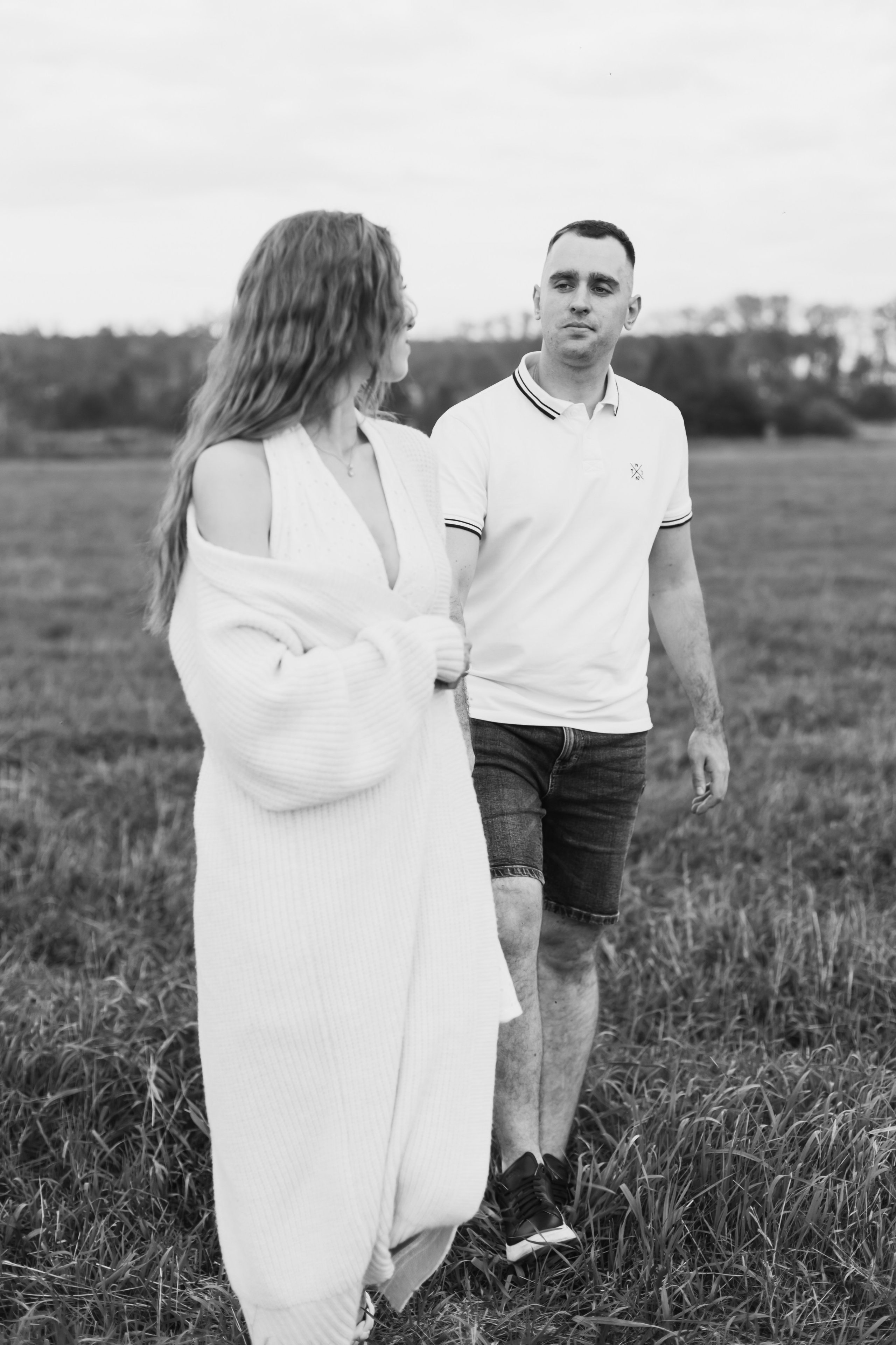 Закат, поле. Свадебный и семейный фотограф Екатеринбург Настя Саедгалина