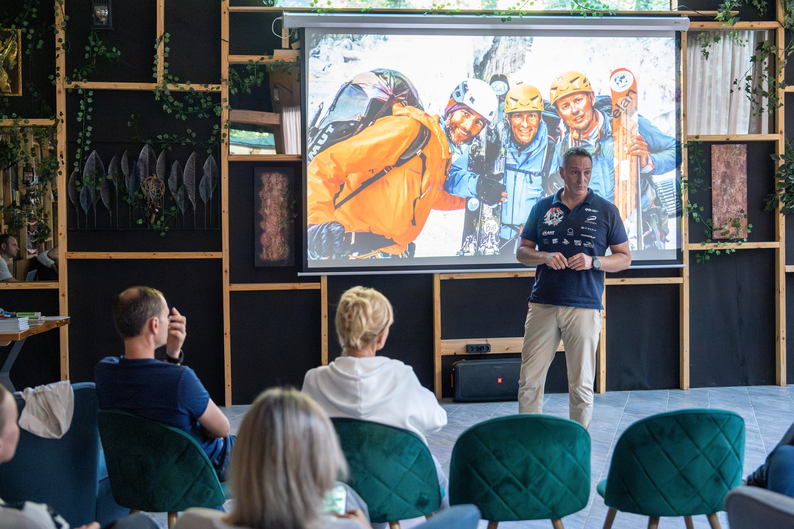 MICE меоприятие на курорте Красная Поляна для компании «Неометрия''. Репортажный фотограф в Красной Поляне и Сочи Павлюченко Екатерина