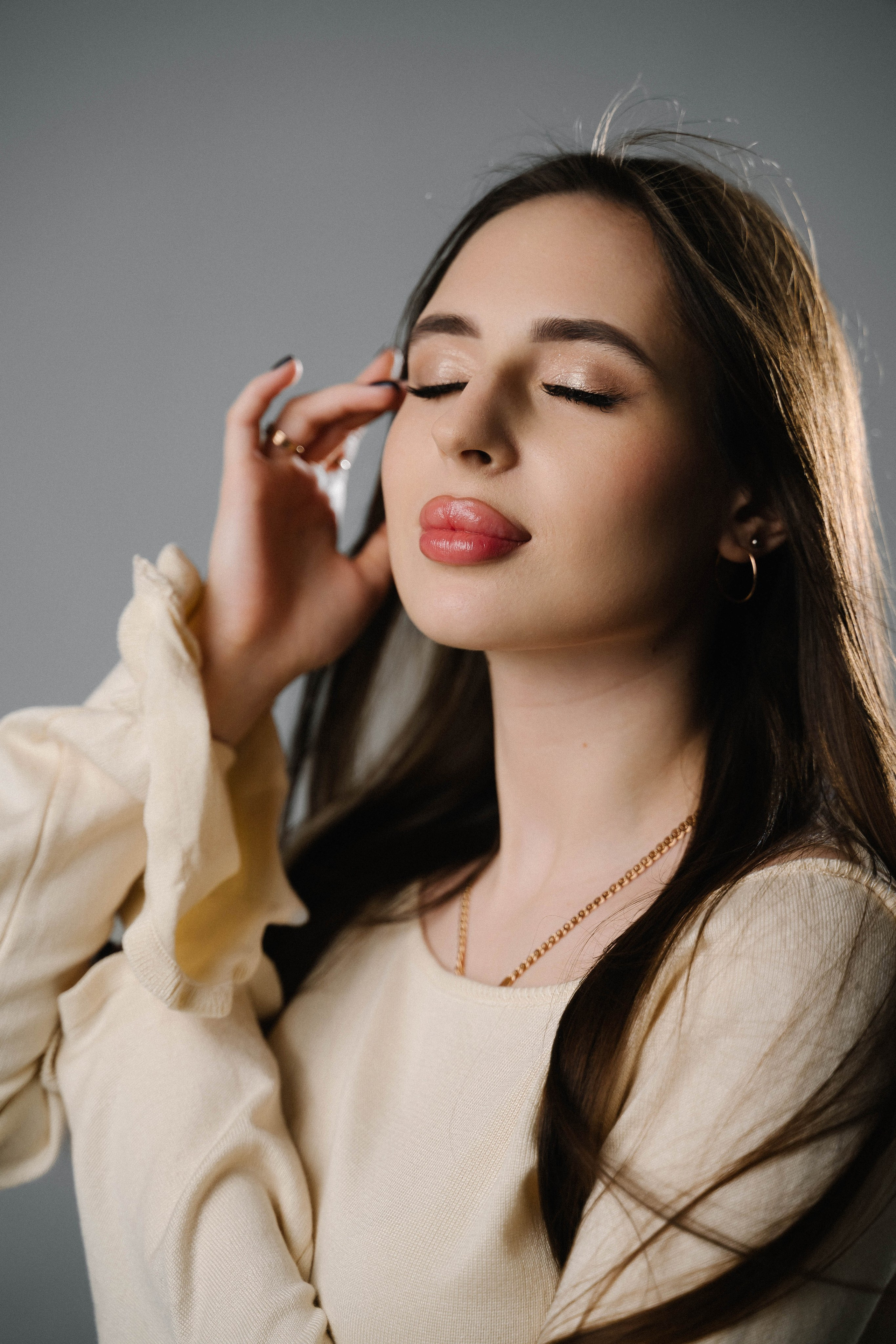 Карина, 26.12.25. Фотограф Виктория Казановская в Каменске-Шахтинском