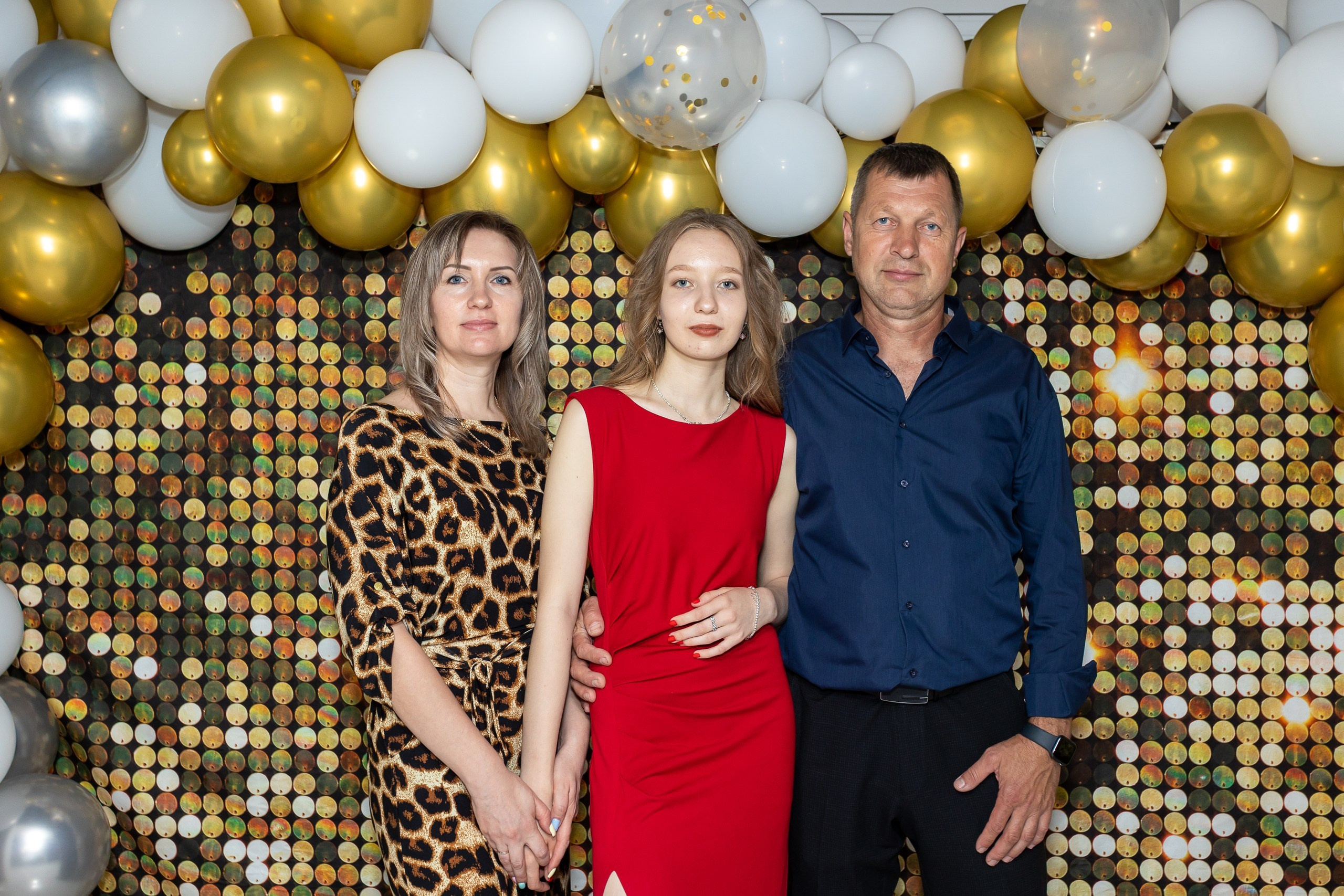 Вручение аттестата и выпускной вечер. Выпускные альбомы Майкоп, Краснодар Елена Золотарева