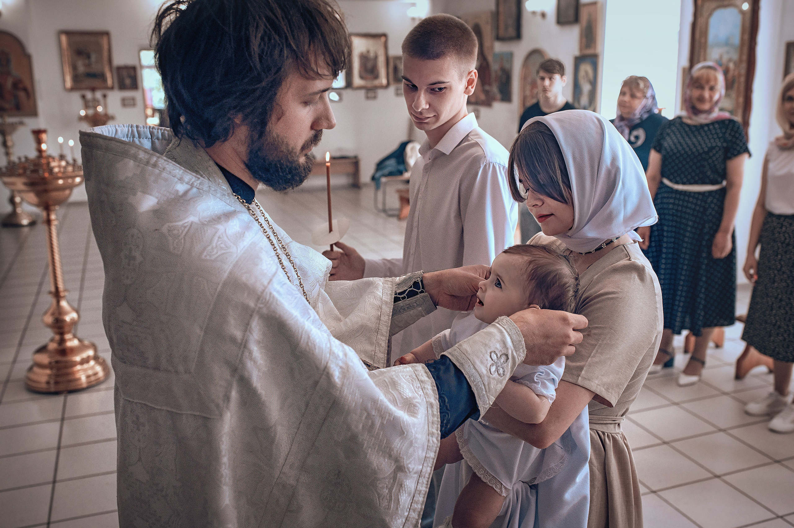 Фото крещения в Красноярске. Фотографы крещения/венчания  Красноярск Татьяна и Вячеслав Переваловы