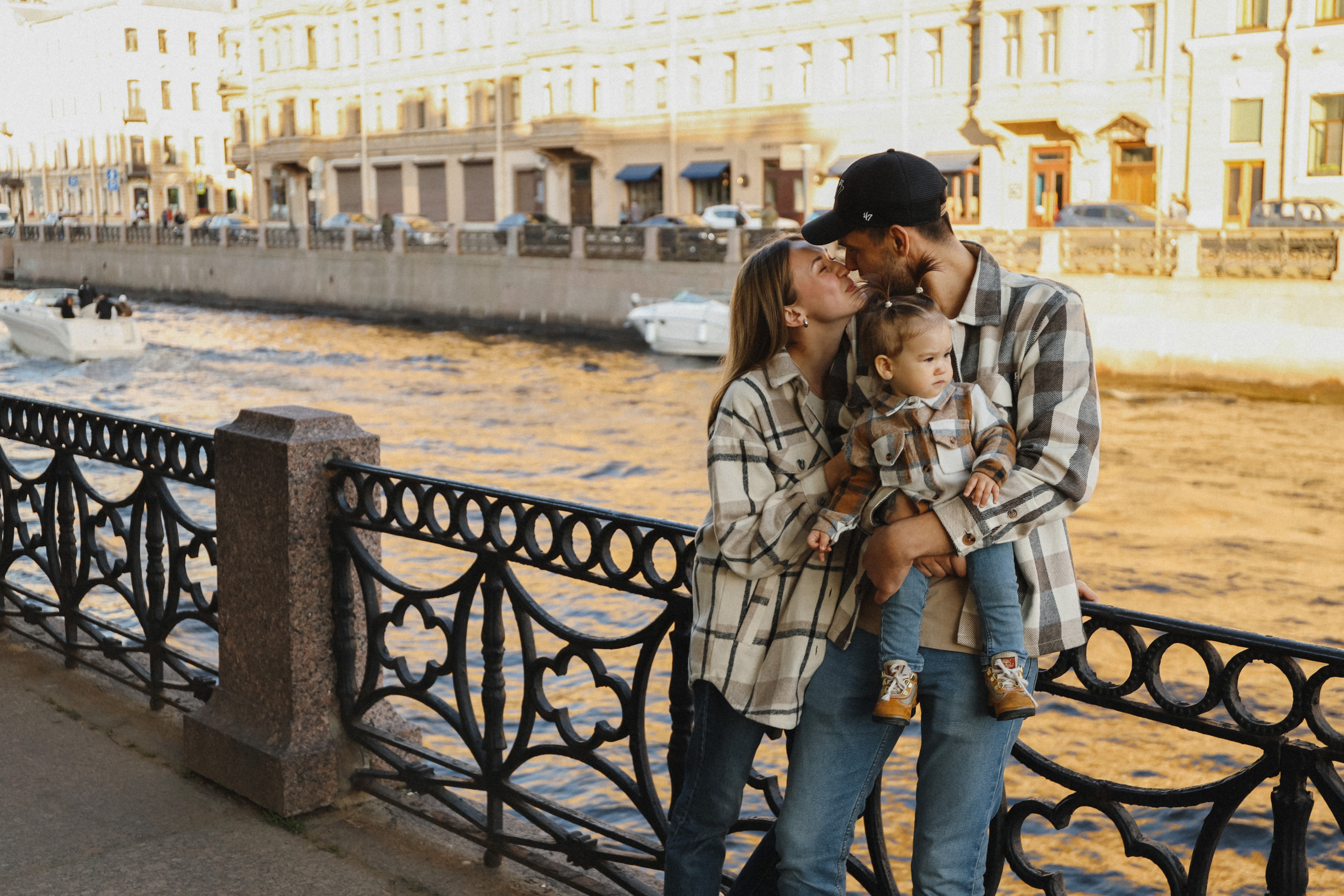 Чудесная прогулка возле Исакиевского собора🤍. Фотограф на роды в Санкт-Петербурге, семейный, нью-борн Алиса Хрекова