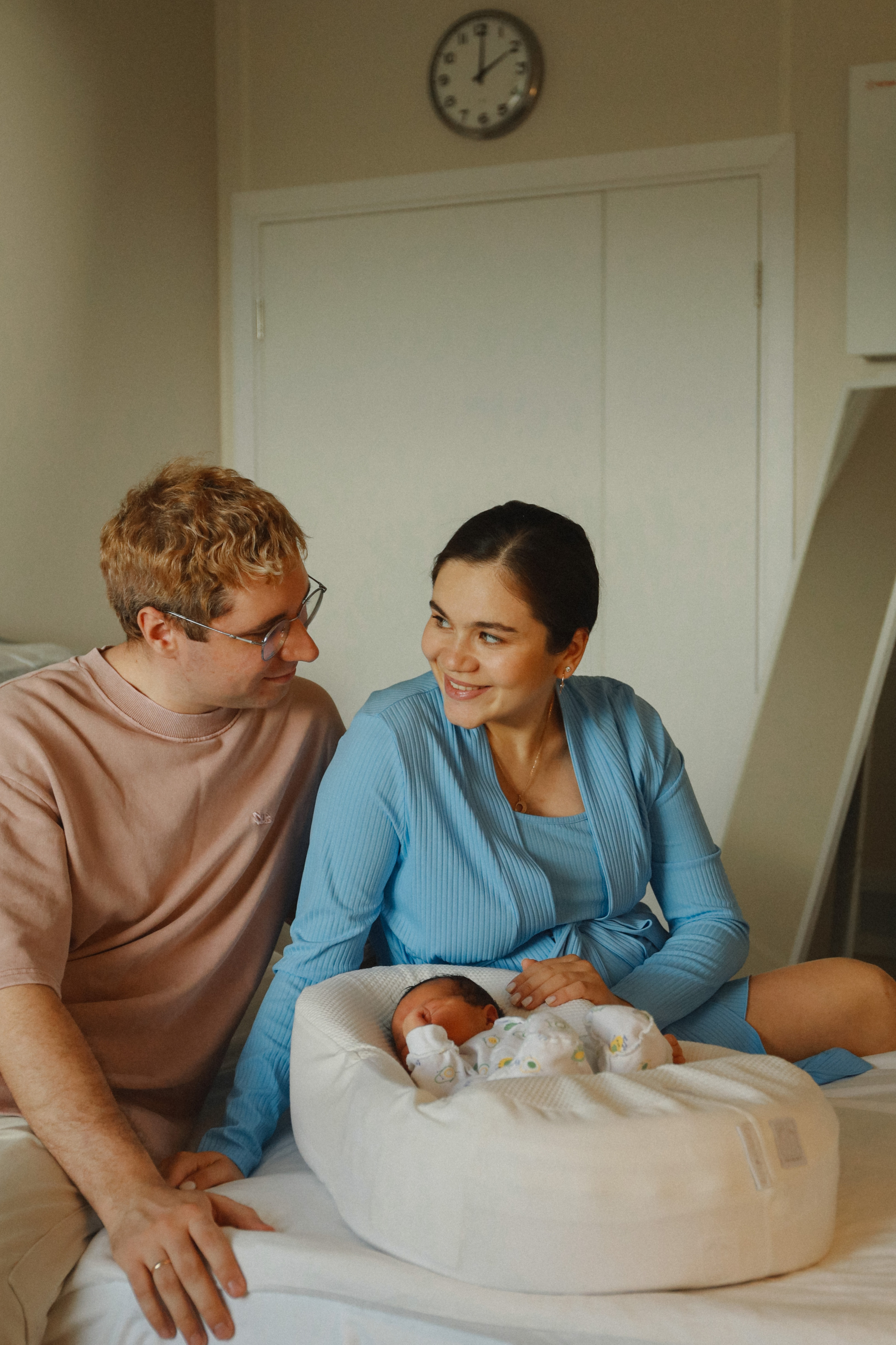 Выписка Леши🤍. Фотограф на роды в Санкт-Петербурге, семейный, нью-борн Алиса Хрекова