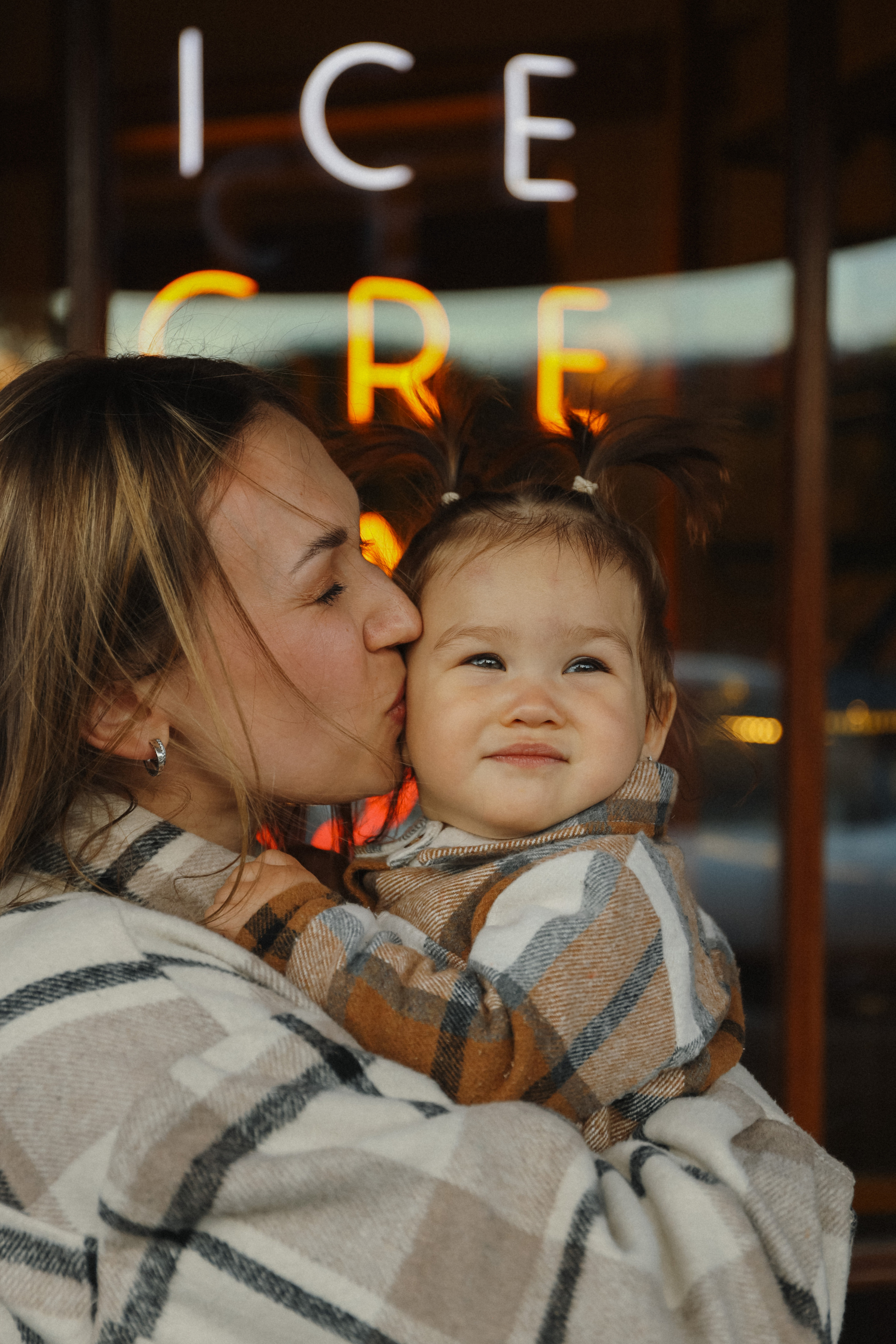 Чудесная прогулка возле Исакиевского собора🤍. Фотограф на роды в Санкт-Петербурге, семейный, нью-борн Алиса Хрекова