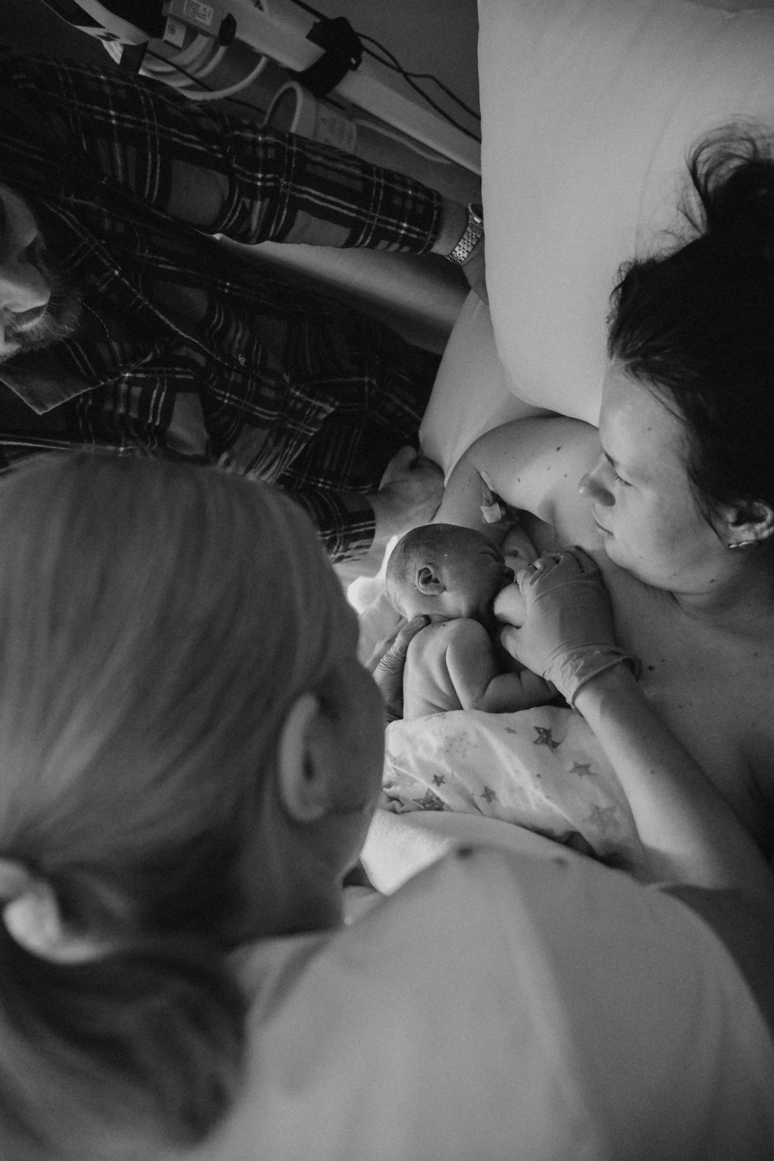 Рождение Владимира 14.04.2023. Фотограф на роды в Санкт-Петербурге, семейный, нью-борн Алиса Хрекова