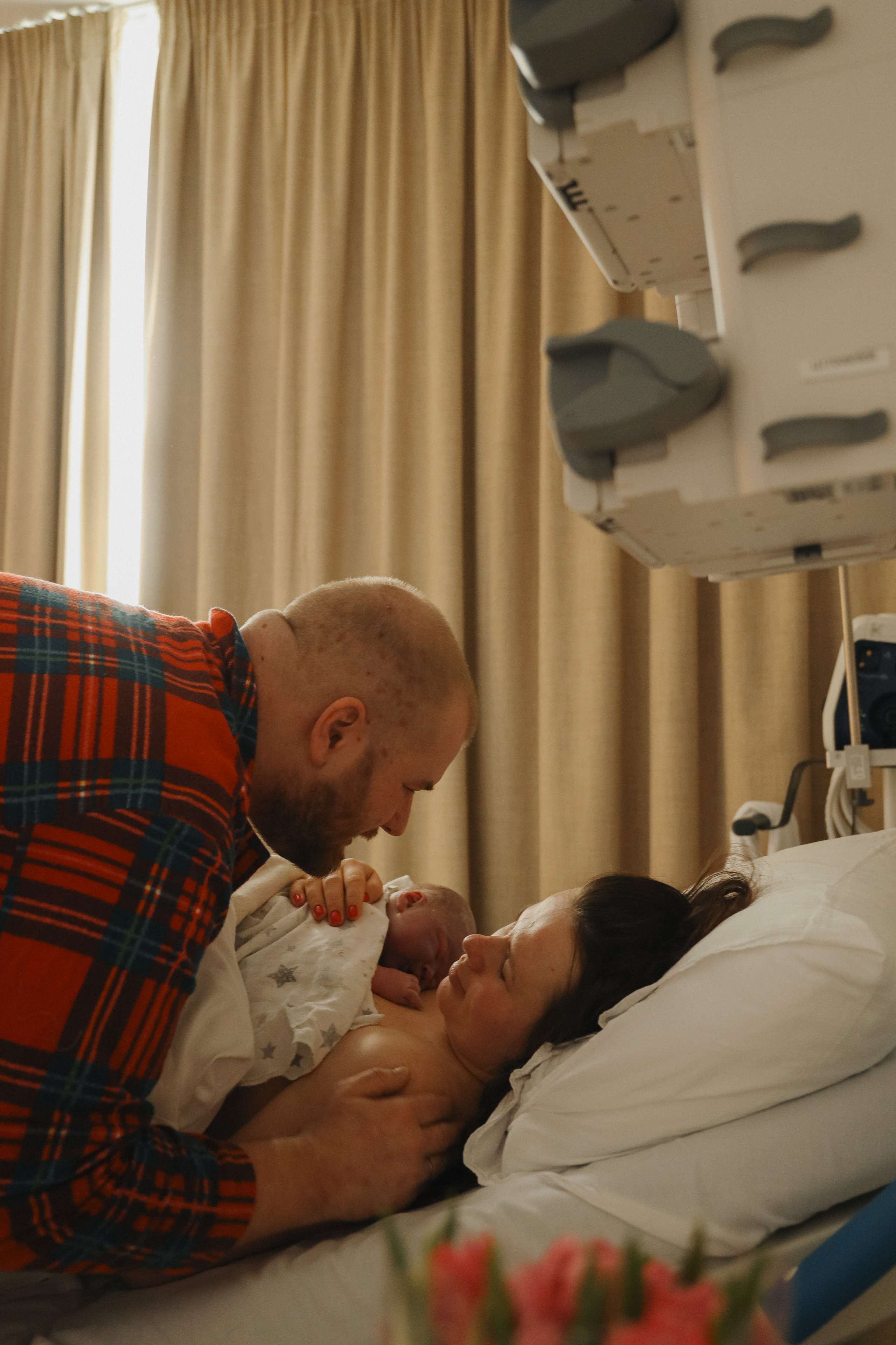 Рождение Владимира 14.04.2023. Фотограф на роды в Санкт-Петербурге, семейный, нью-борн Алиса Хрекова