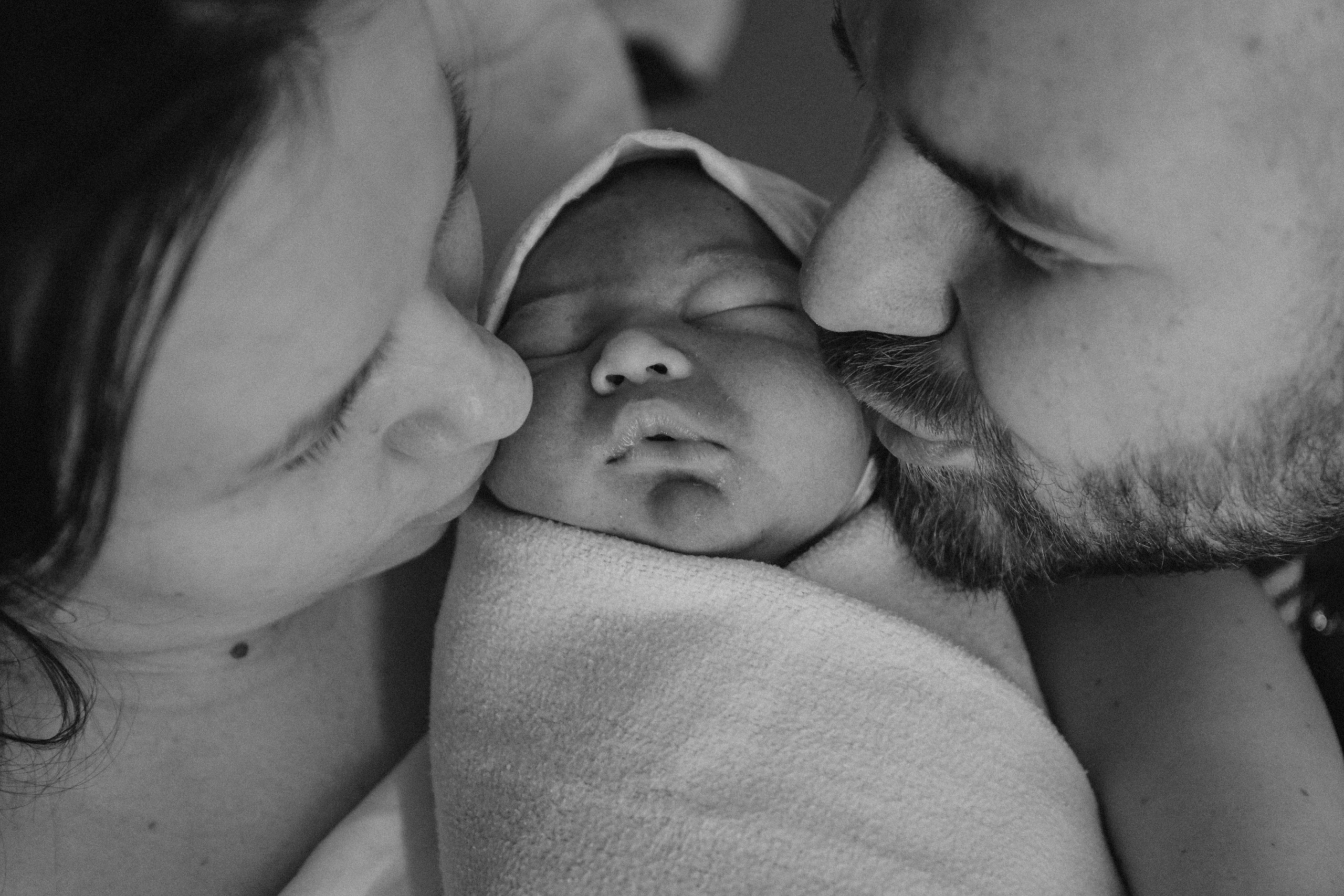 Рождение Владимира 14.04.2023. Фотограф на роды в Санкт-Петербурге, семейный, нью-борн Алиса Хрекова