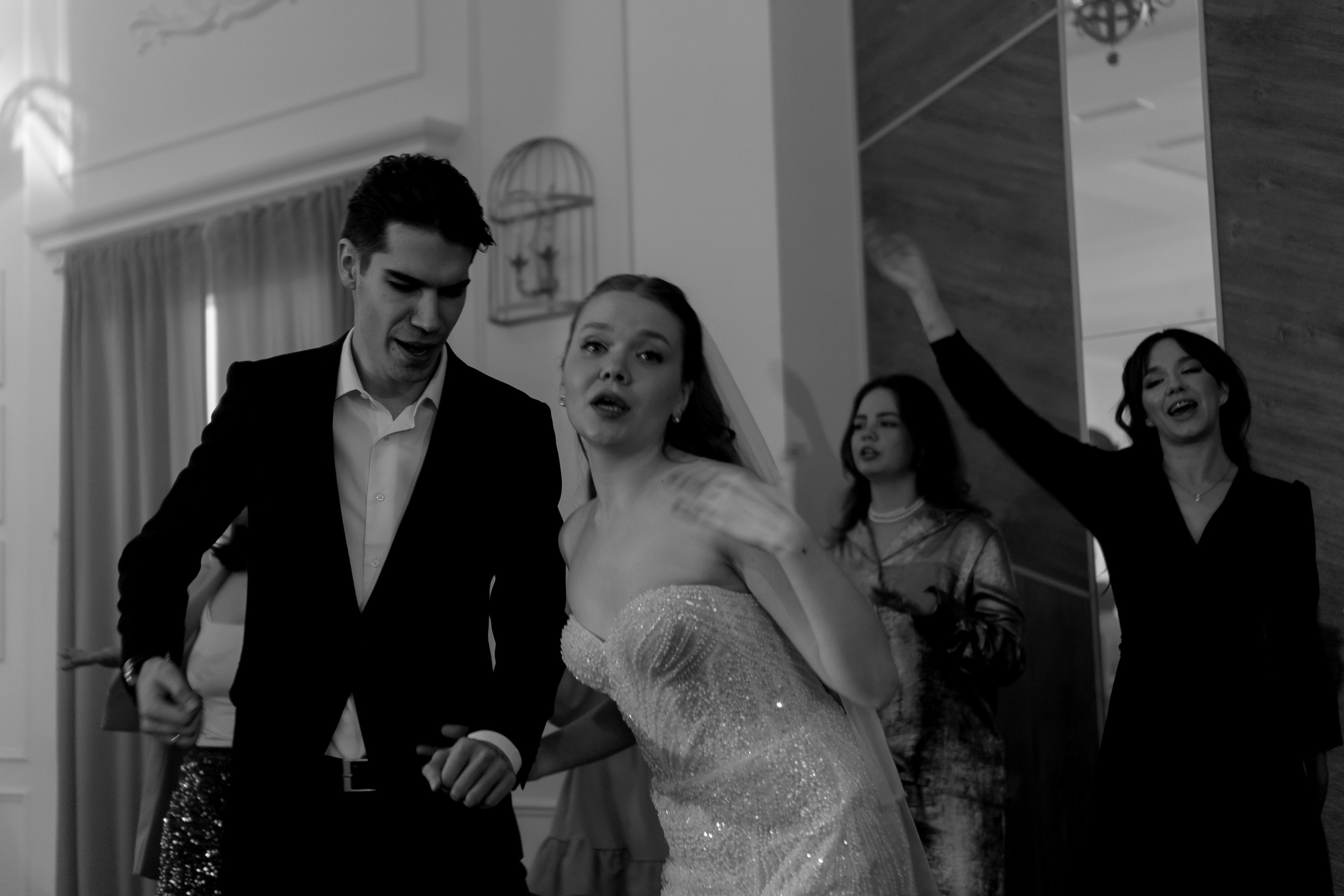 СВАДЕБНАЯ СЬЕМКА СБОРОВ В ОТЕЛЕ И ВЫЕЗД НА ЦЕРЕМОНИЮ (СНЯТО В СИБИРЕ В НИЖНЕВАРТОВСКЕ). Профессиональный фотограф, Санкт-Петербург — Виктория Богомолова