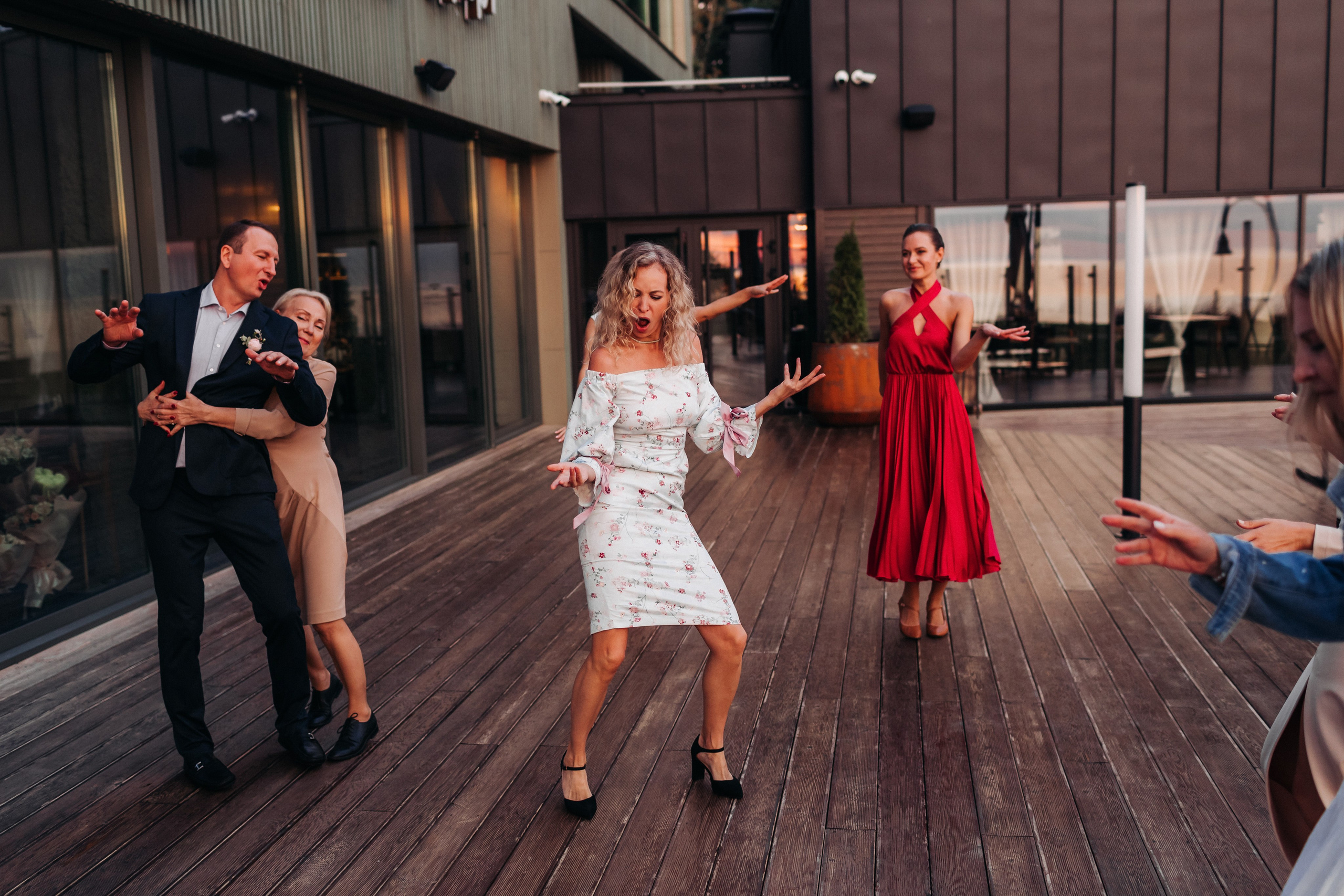 Кирилл и Олеся (Санкт-Петербург, Россия). Destination wedding photographer Peter Letu