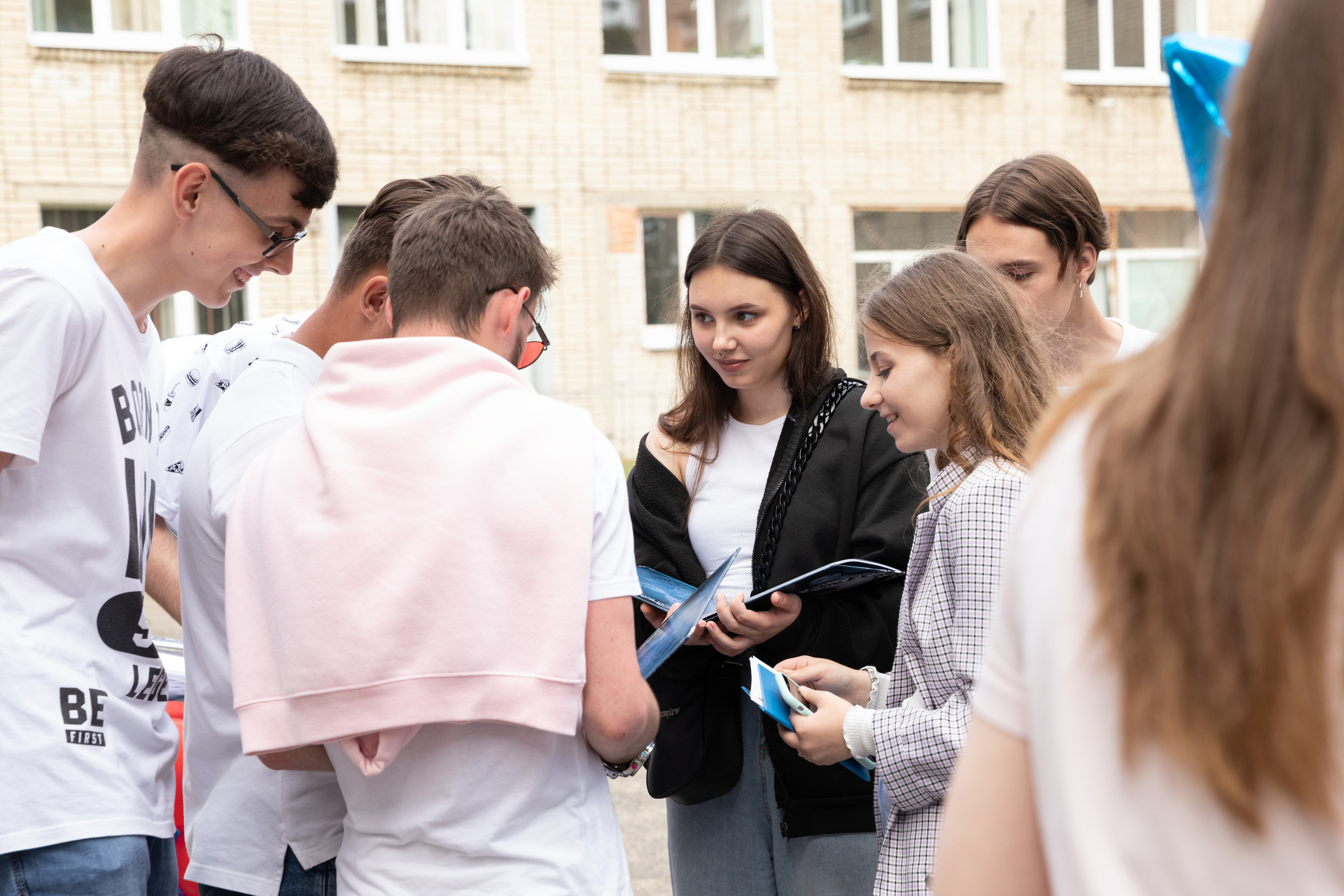 Фотограф на выпускной 11 класса. Фотограф во Владивостоке Фролова Наталья