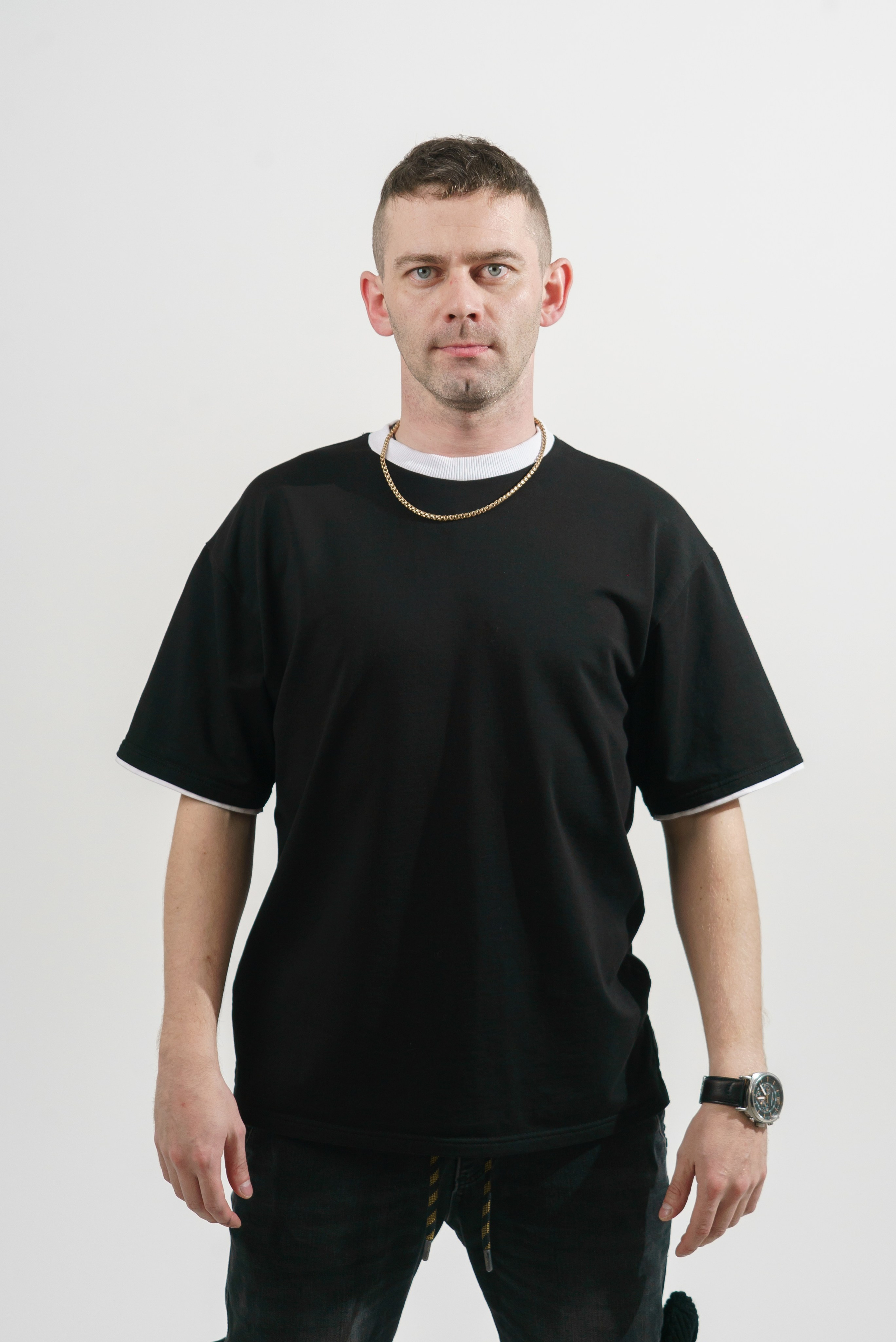 Предметная фотосъемка одежды для Wildberries и Ozon — бренды Краснодара. Фото и видеосъемка одежды для маркетплейсов Ozon, Wildberries. Шедевры для Вас! Фотограф и Видеограф в Краснодаре Пахиев Руслан