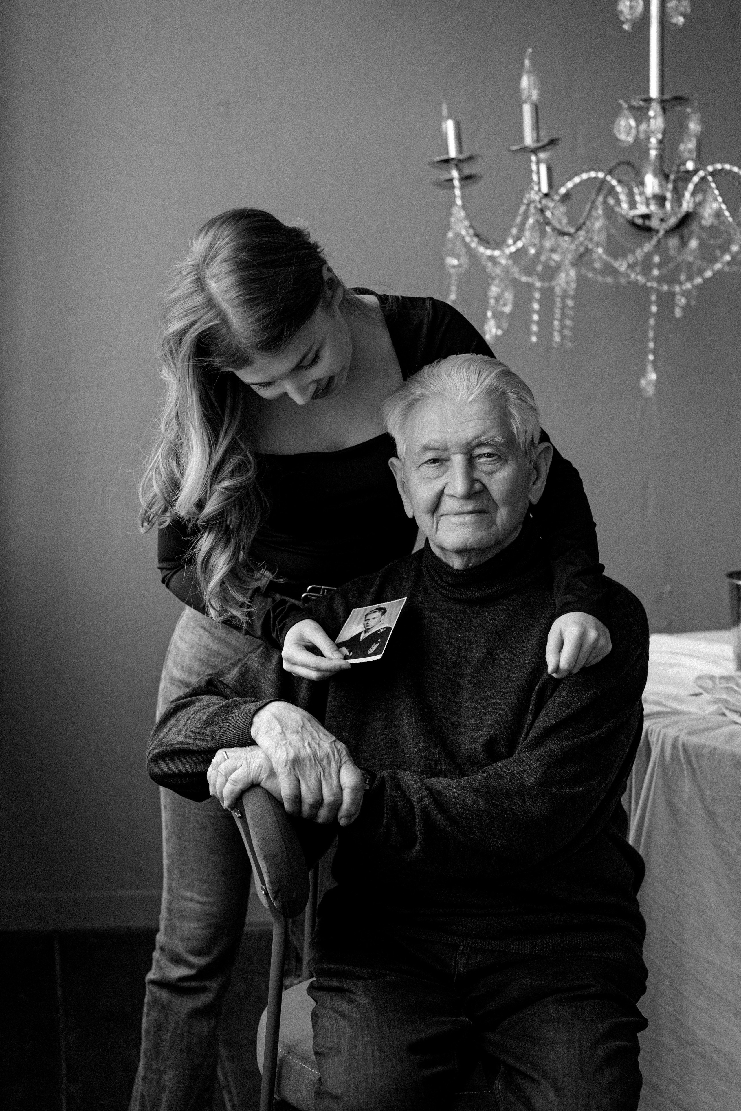 Анастасия и дедушка. Свадебный и семейный фотограф в Калининграде Анастасия Гриценко