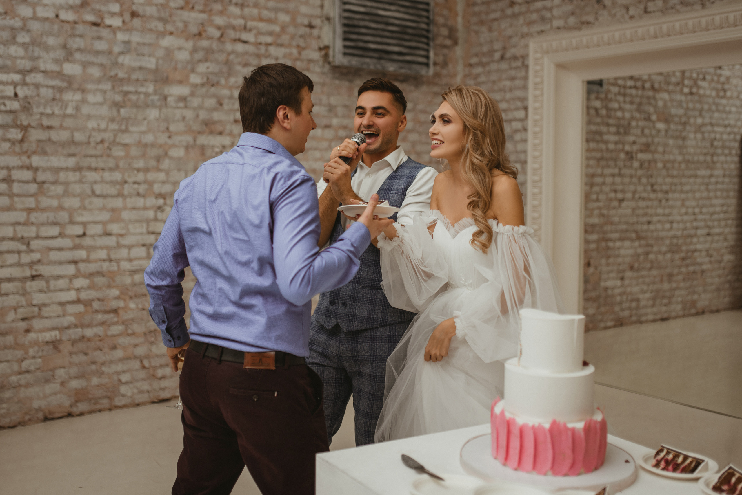 Слава и Дарина. Свадьба в Лофте. Свадебный организатор в Ростове-на-Дону Яснов Роман