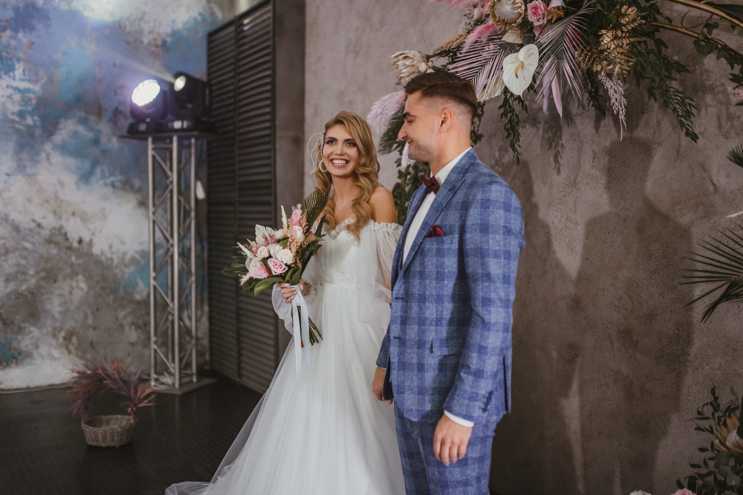 Слава и Дарина. Свадьба в Лофте. Свадебный организатор в Ростове-на-Дону Яснов Роман