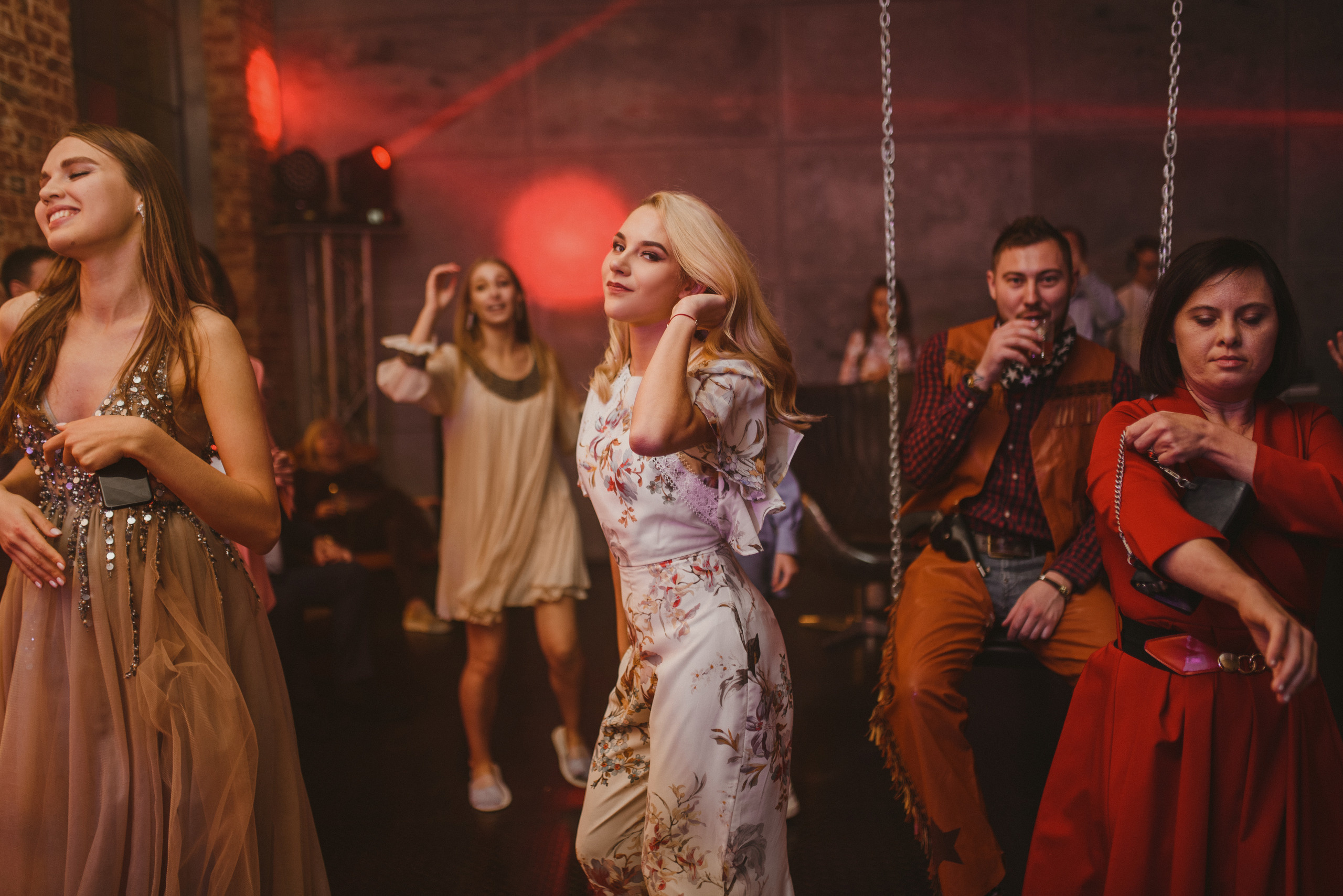 Слава и Дарина. Свадьба в Лофте. Свадебный организатор в Ростове-на-Дону Яснов Роман