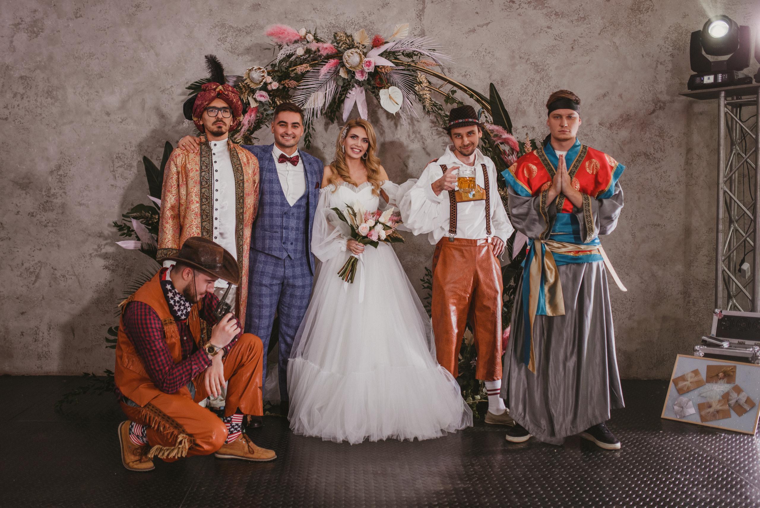 Слава и Дарина. Свадьба в Лофте. Свадебный организатор в Ростове-на-Дону Яснов Роман