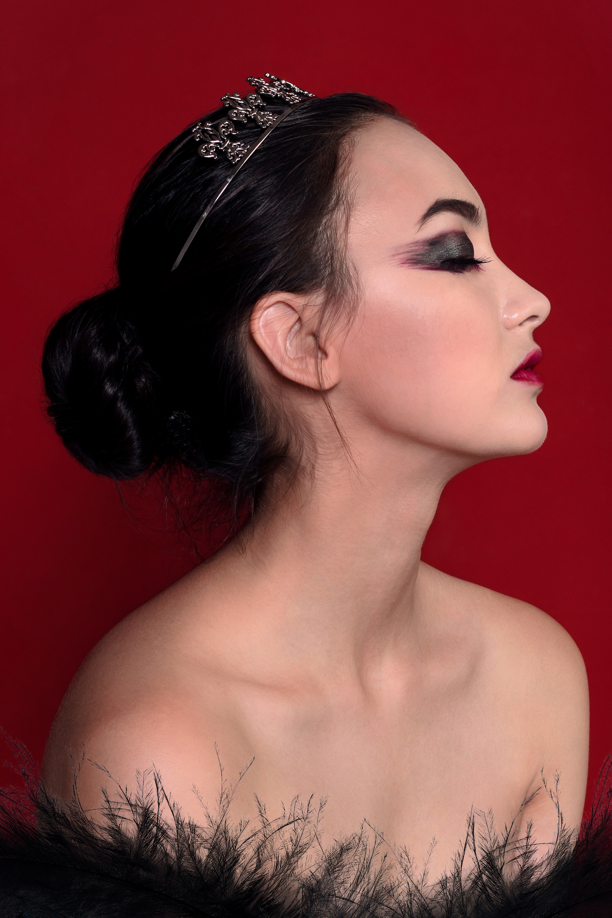 Чёрный лебедь. Фотограф, ретушёр, графический дизайнер в Петербурге Адрианова Настя