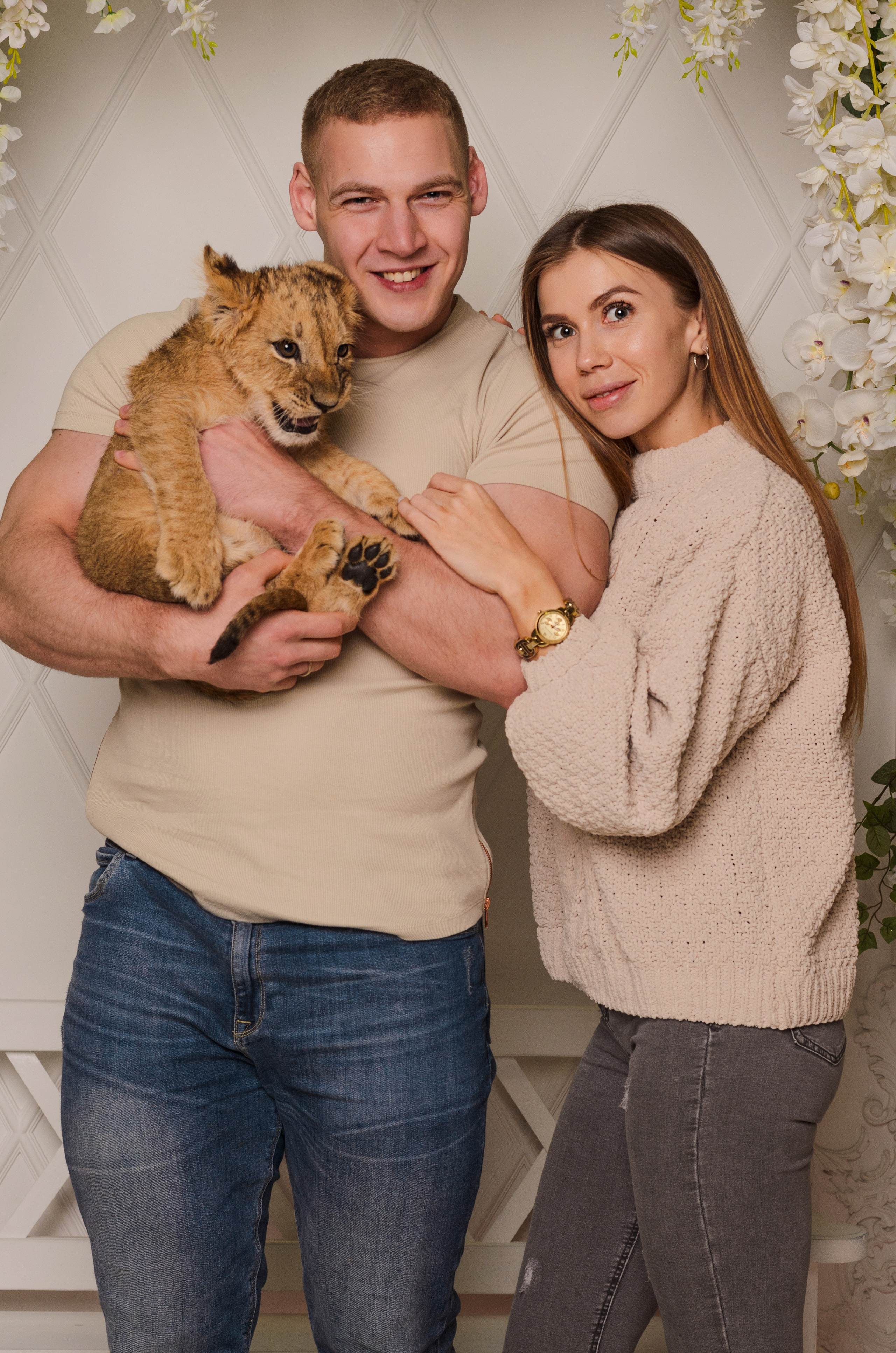 Съёмка со львицей Симоной. Фотограф, ретушёр, графический дизайнер в Петербурге Адрианова Настя