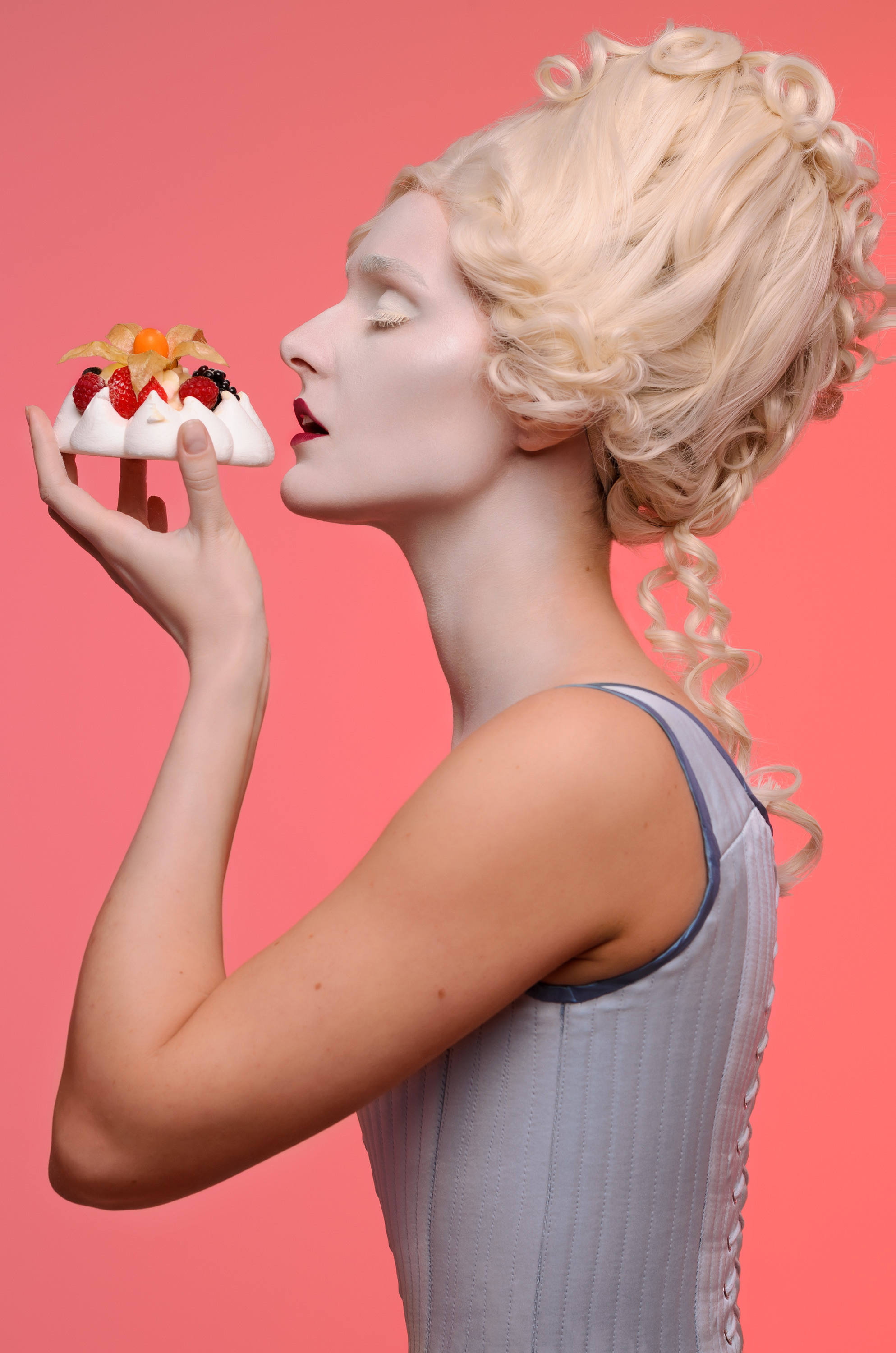 Modern Marie Antoinette. Фотограф, ретушёр, графический дизайнер в Петербурге Адрианова Настя