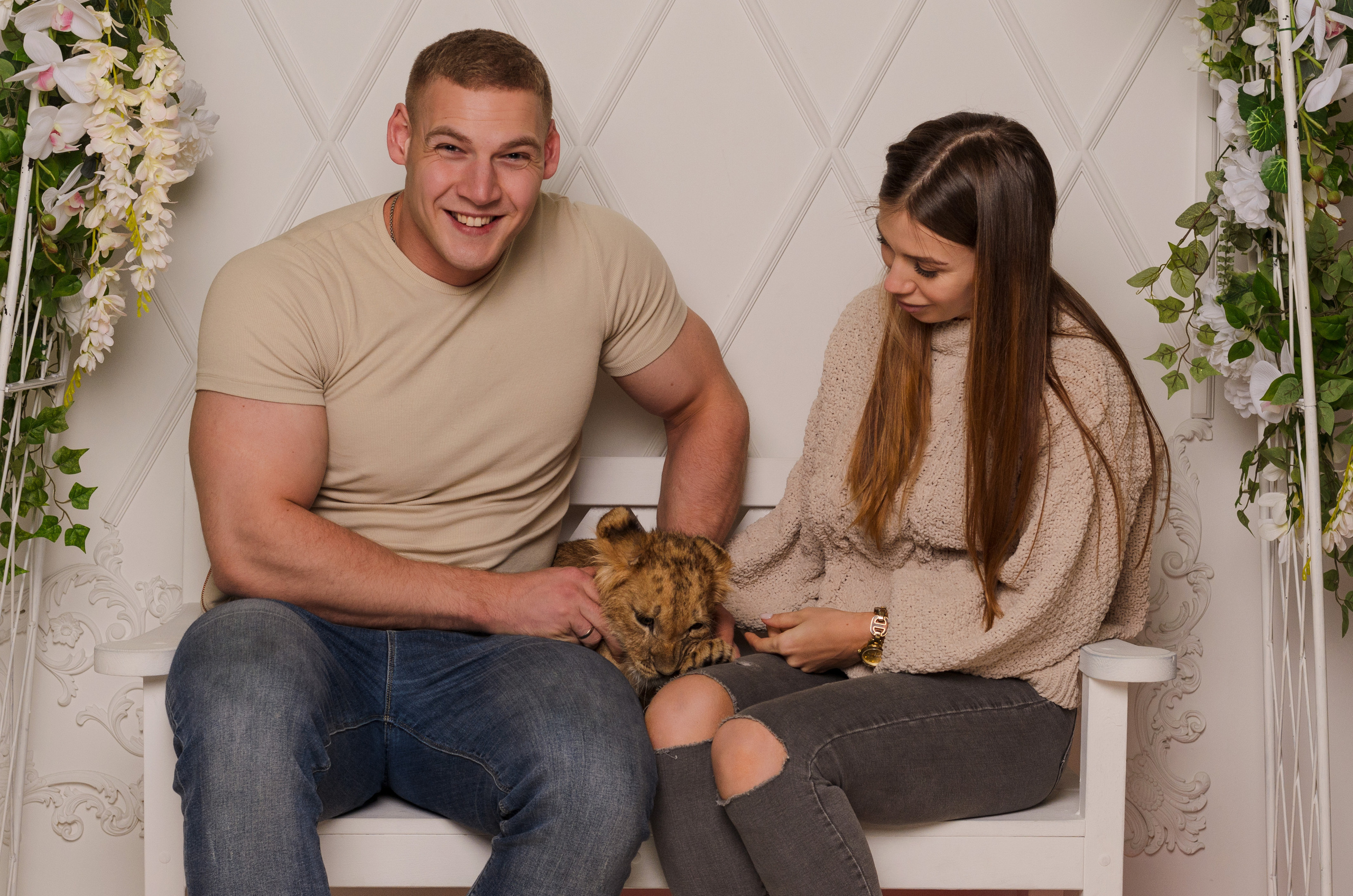 Съёмка со львицей Симоной. Фотограф, ретушёр, графический дизайнер в Петербурге Адрианова Настя