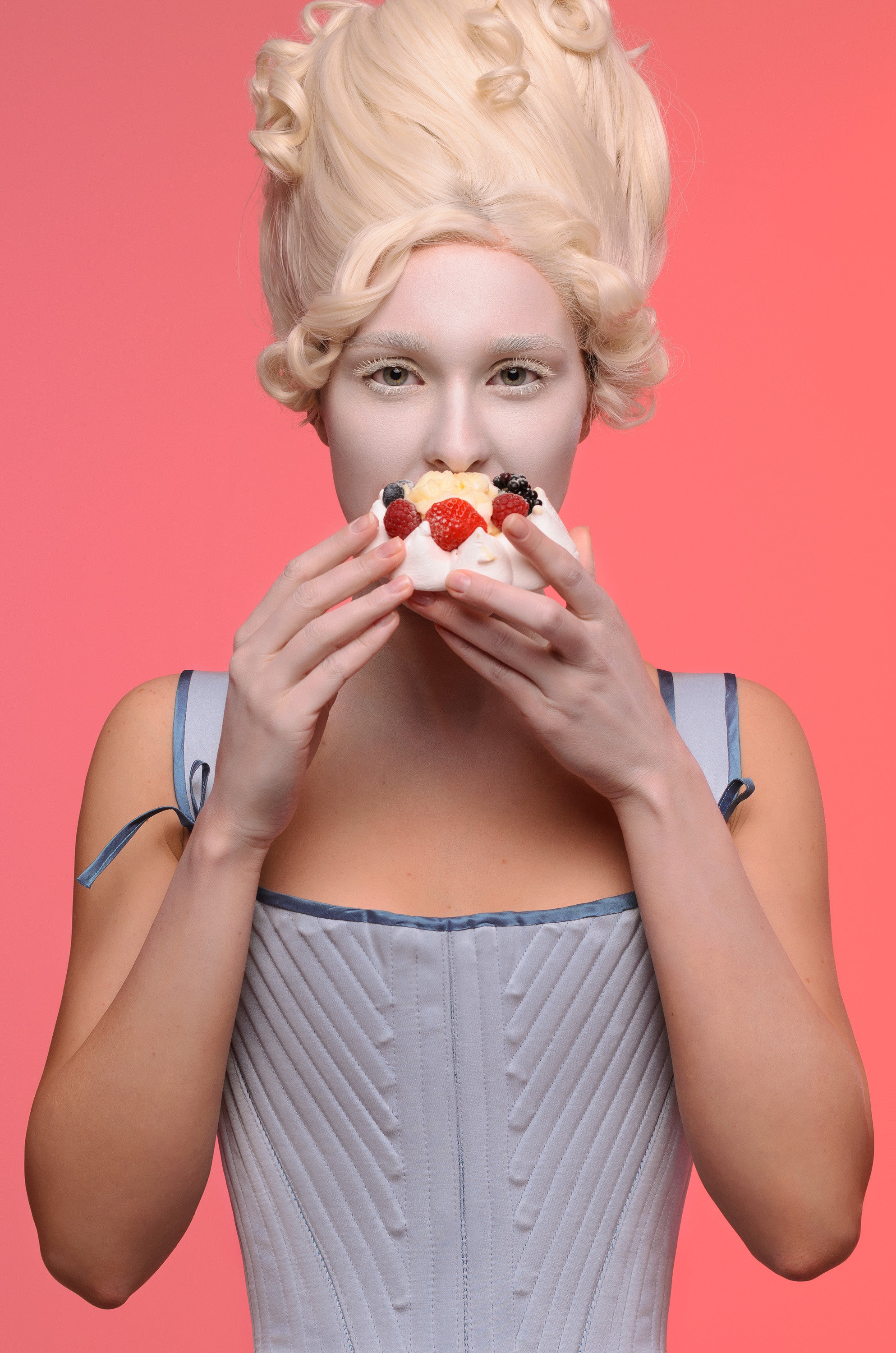 Modern Marie Antoinette. Фотограф, ретушёр, графический дизайнер в Петербурге Адрианова Настя