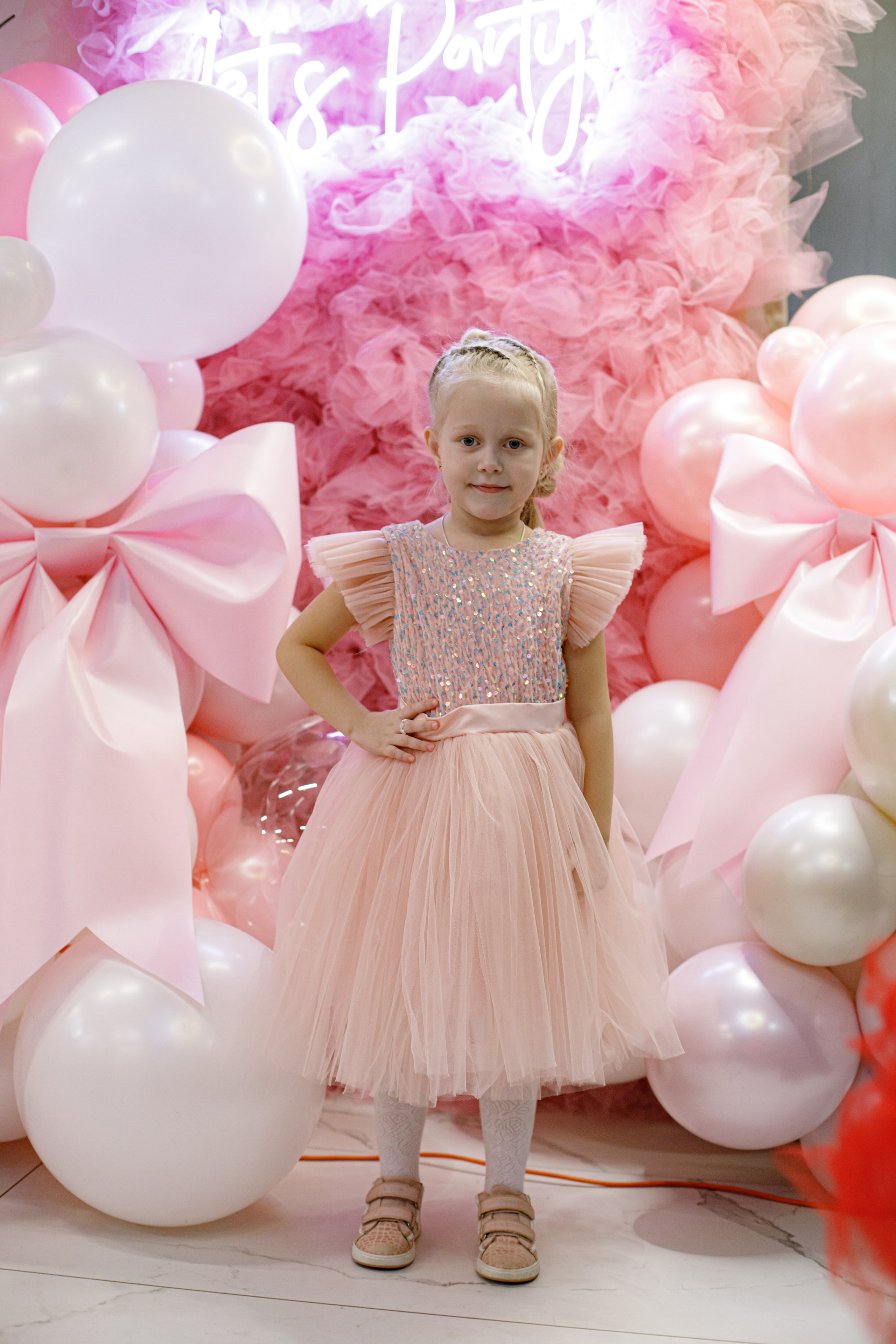 ASIA'S BIRTHDAY PARTY. Photokarish