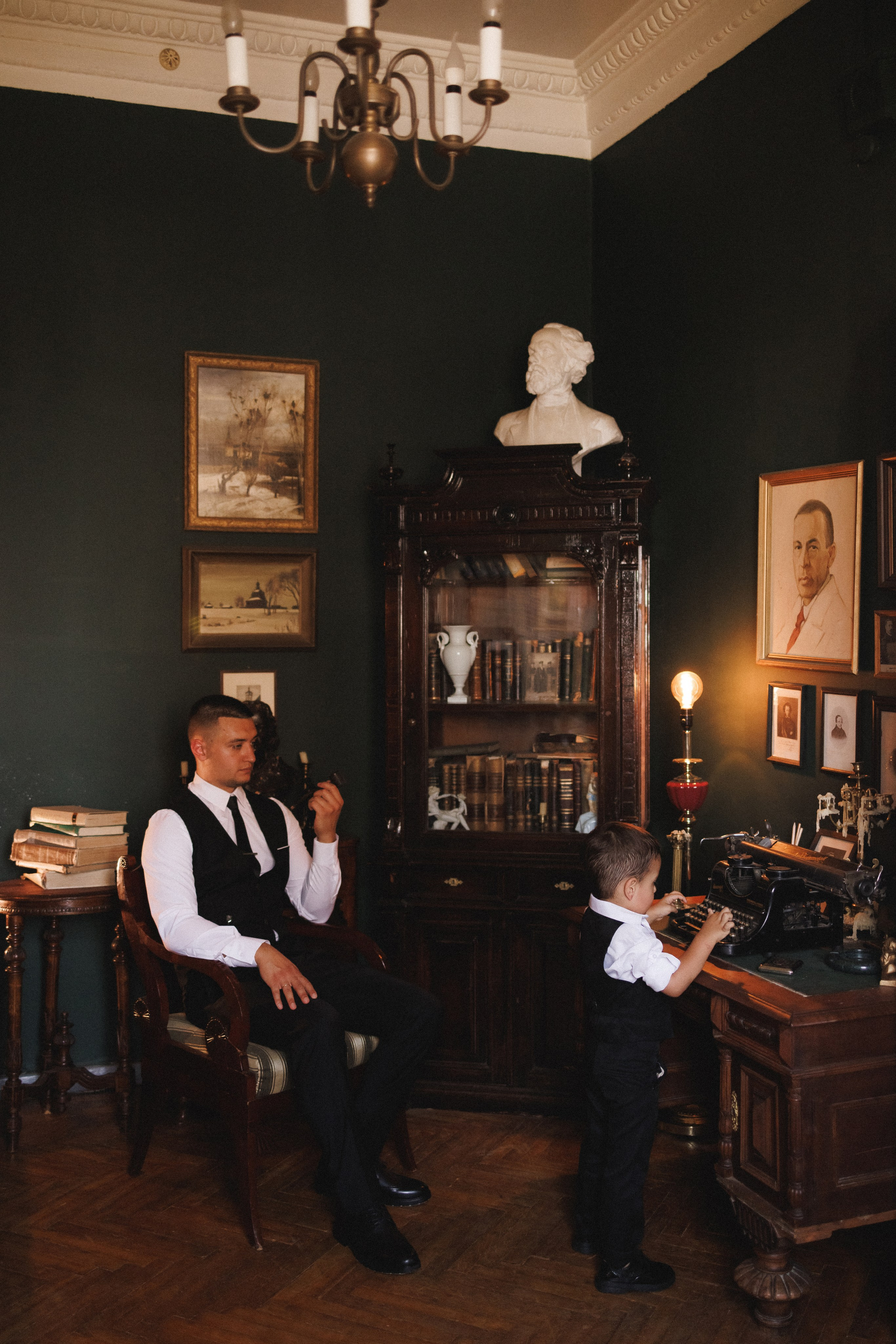 Семейная фотосессия в ретро стиле, фотостудия «Ретроград», город Краснодар. Семейный и детский фотограф в Краснодаре Анна Трашкова